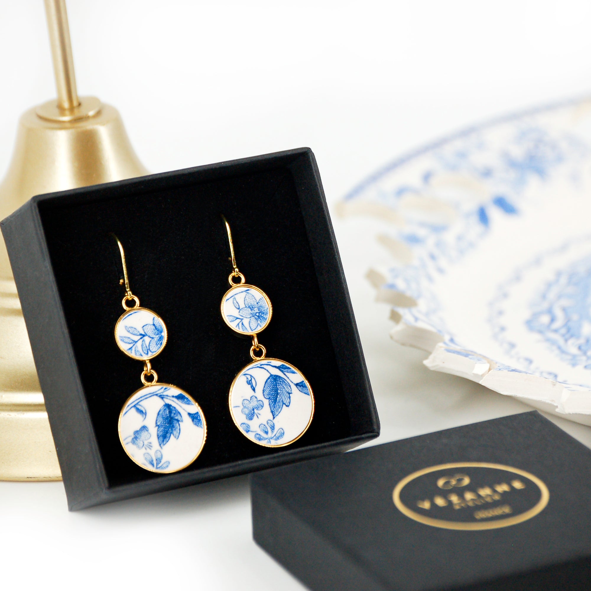 Boucles d'oreilles "Feuilles et fleurs au vent", finition or