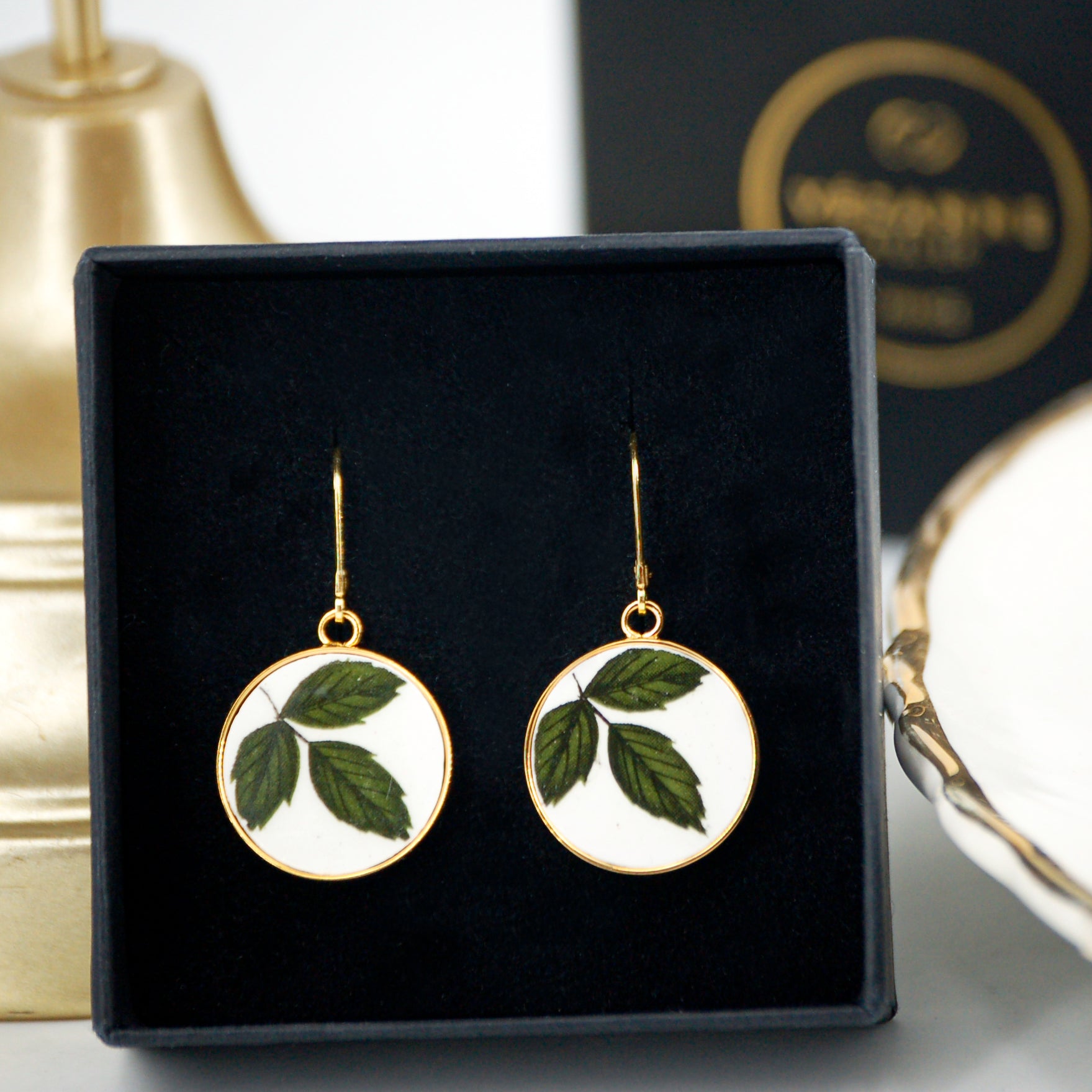 Boucles d'oreilles "Feuilles au vent", finition or