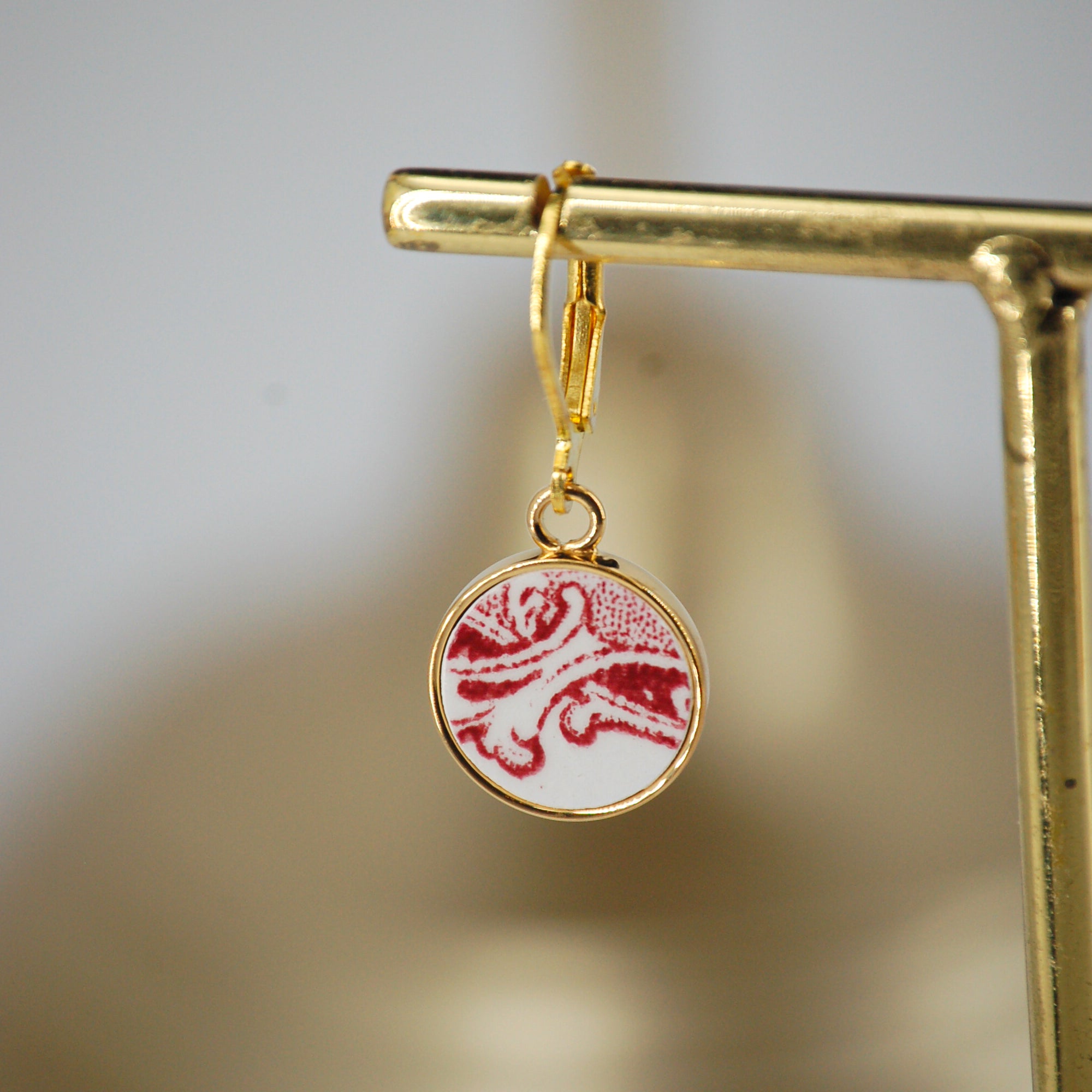 Boucles d'oreilles "Volutes en vieux rose", finition or