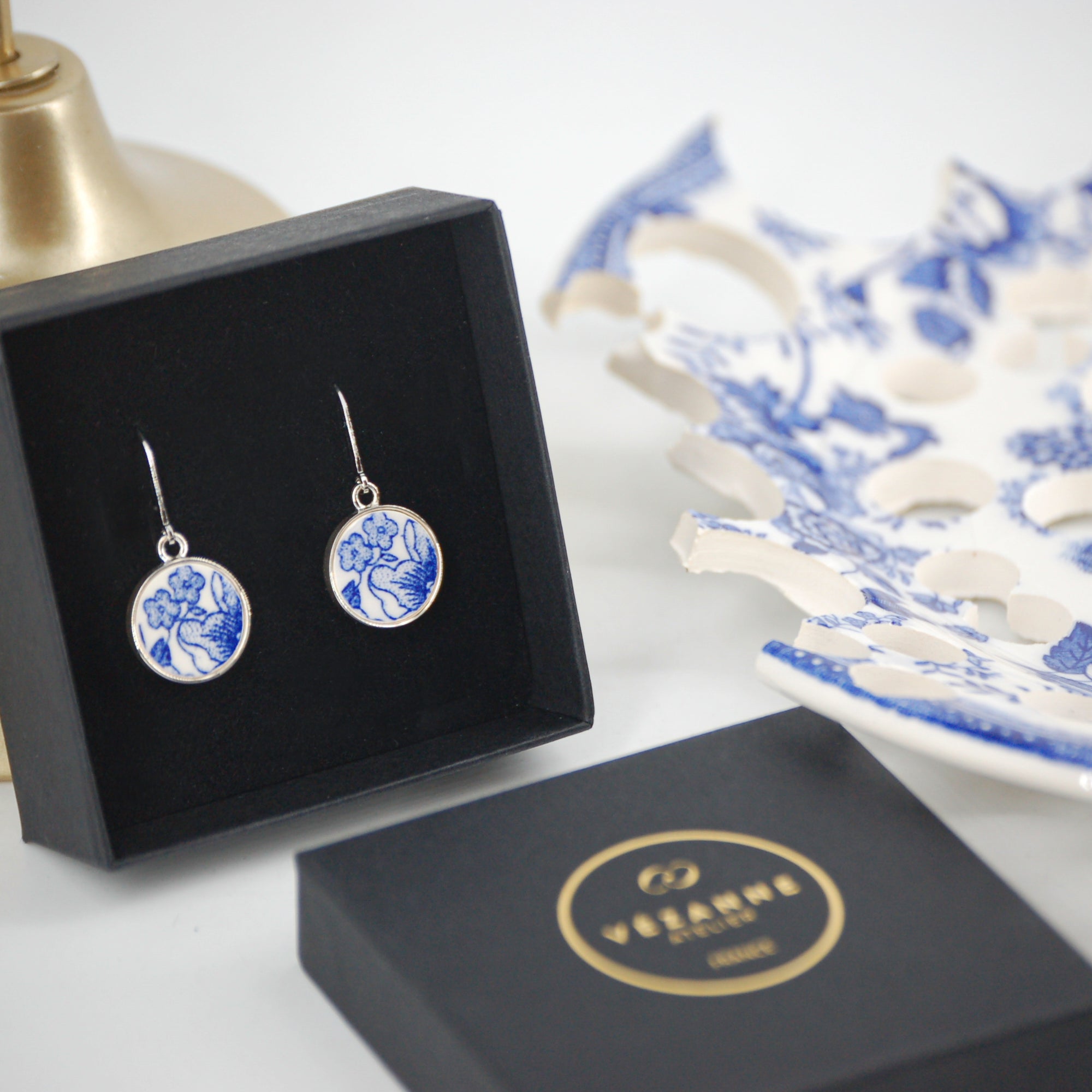 Boucles d'oreilles "Petites fleurs bleues", finition argent