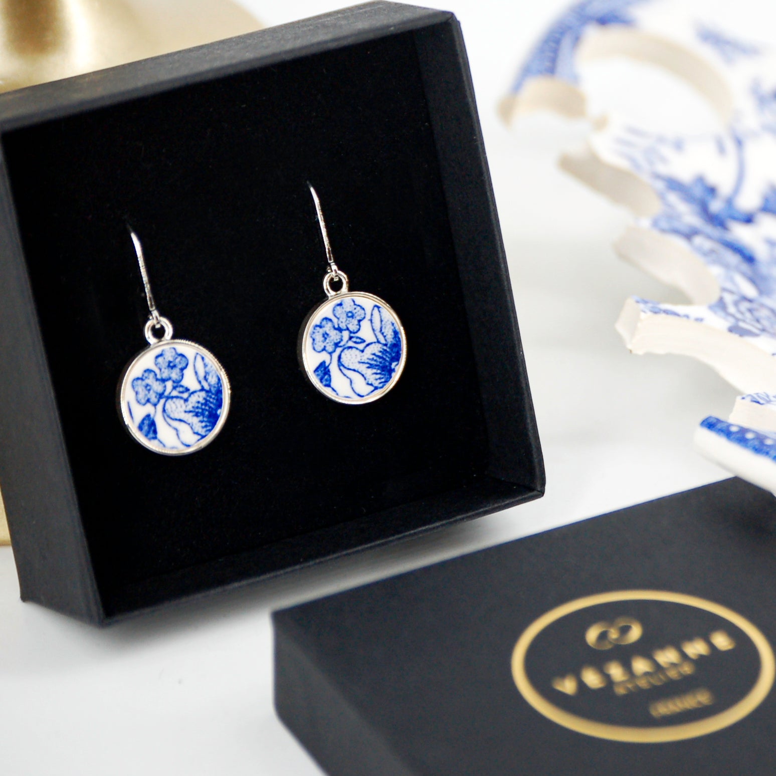 Boucles d'oreilles "Petites fleurs bleues", finition argent