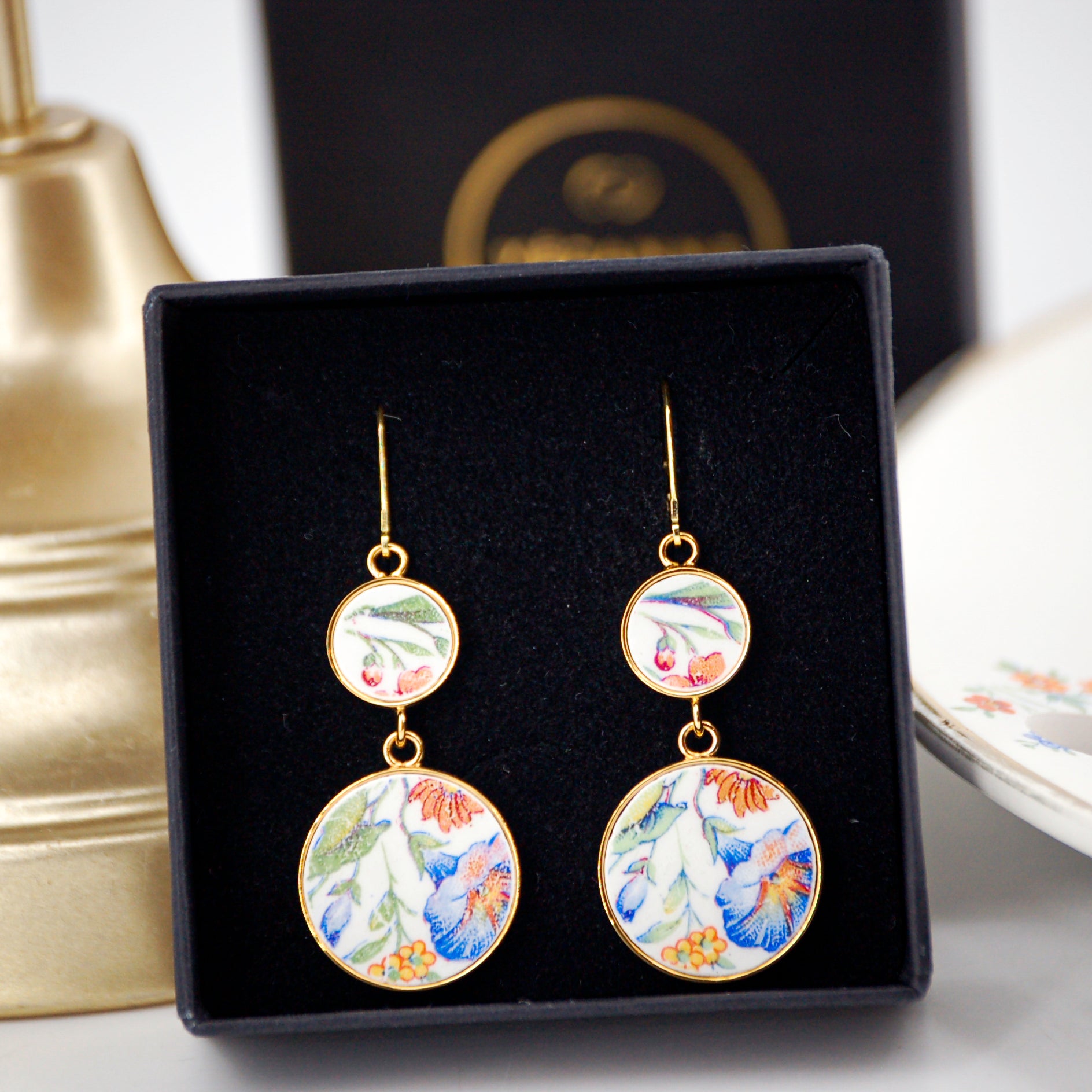 Boucles d'oreilles "Campanule et ses petites fleurs", finition or