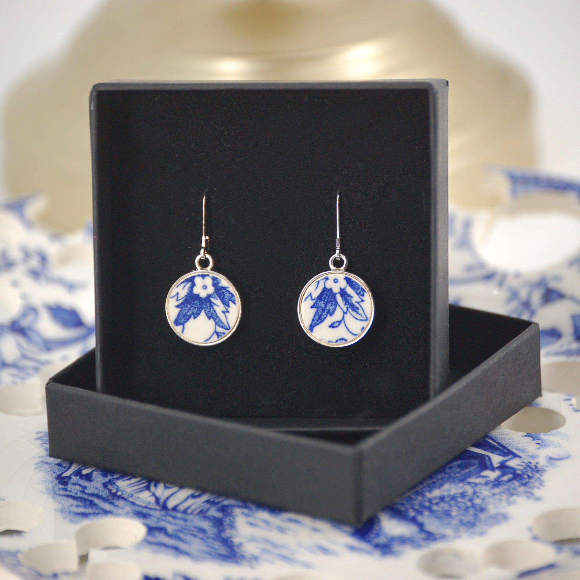 Boucles d'oreilles "Feuilles et fleurs bleues", finition argent
