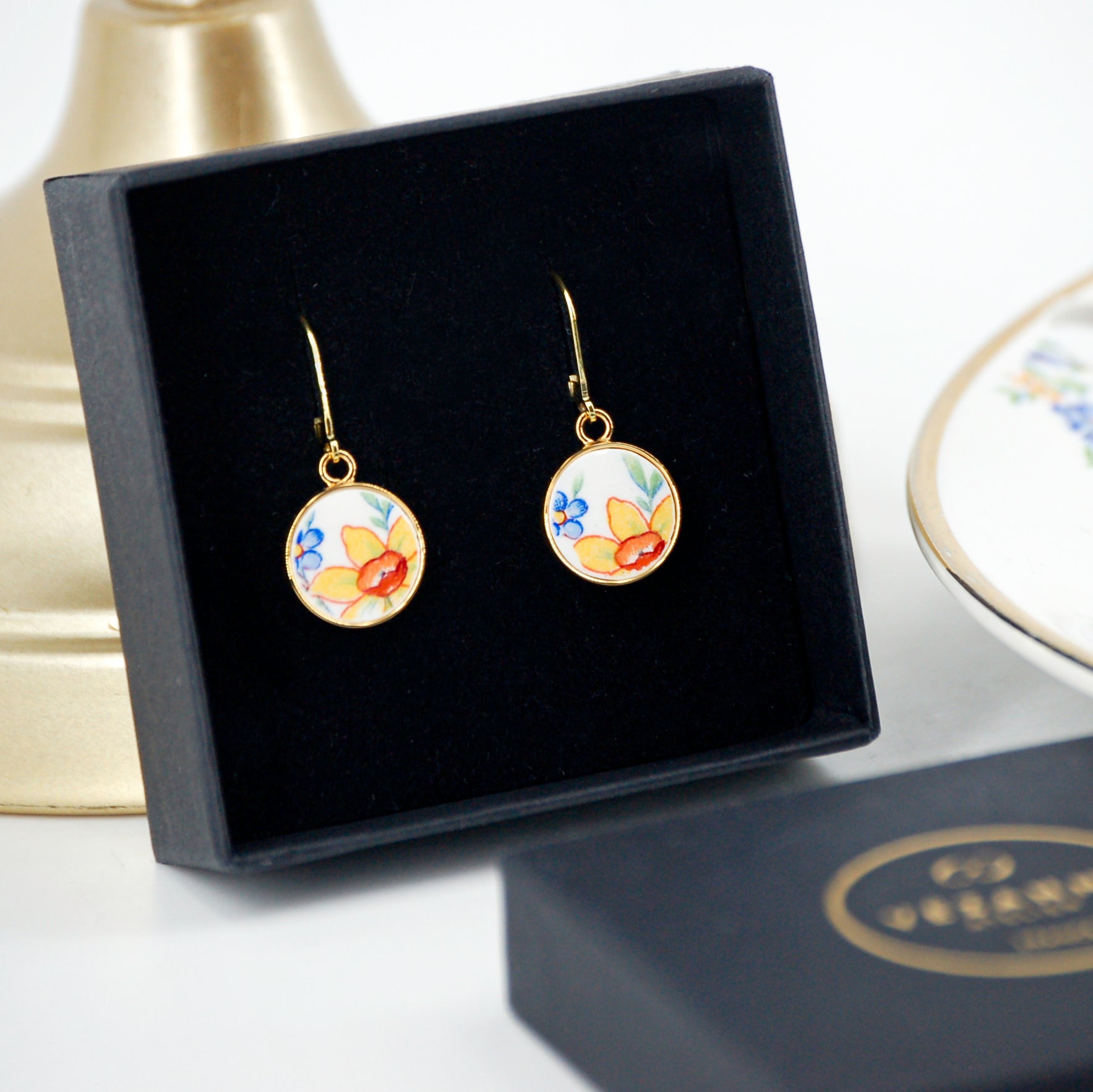 Boucles d'oreilles "Belle jonquille", finition or