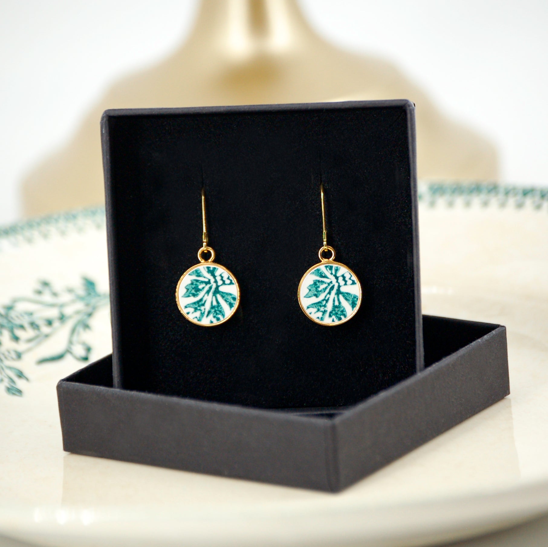 Boucles d'oreilles "Fleurs délicates", finition or