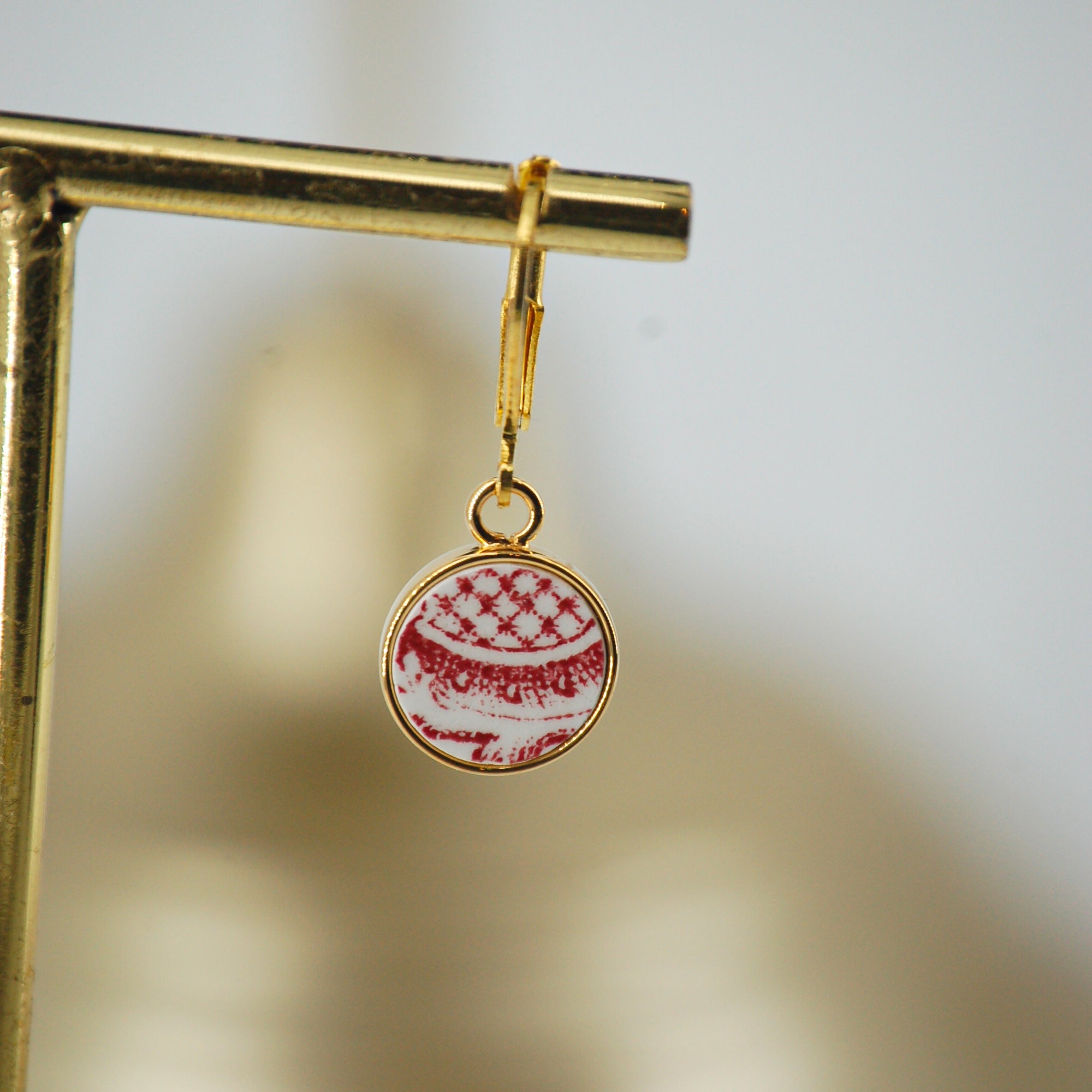 Boucles d'oreilles "Dentelle en vieux rose", finition or