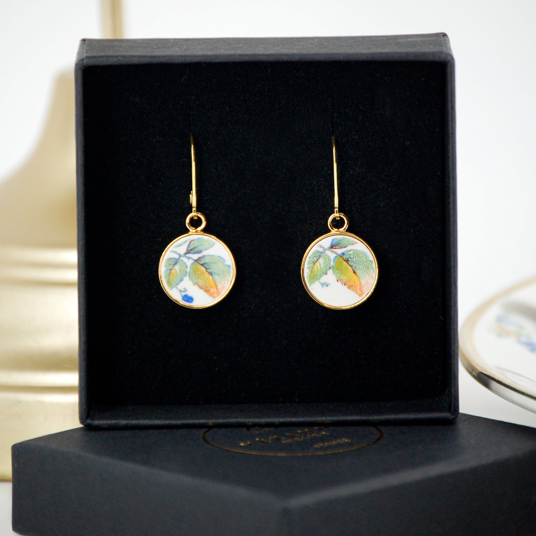 Boucles d'oreilles "Feuilles de baies", finition or