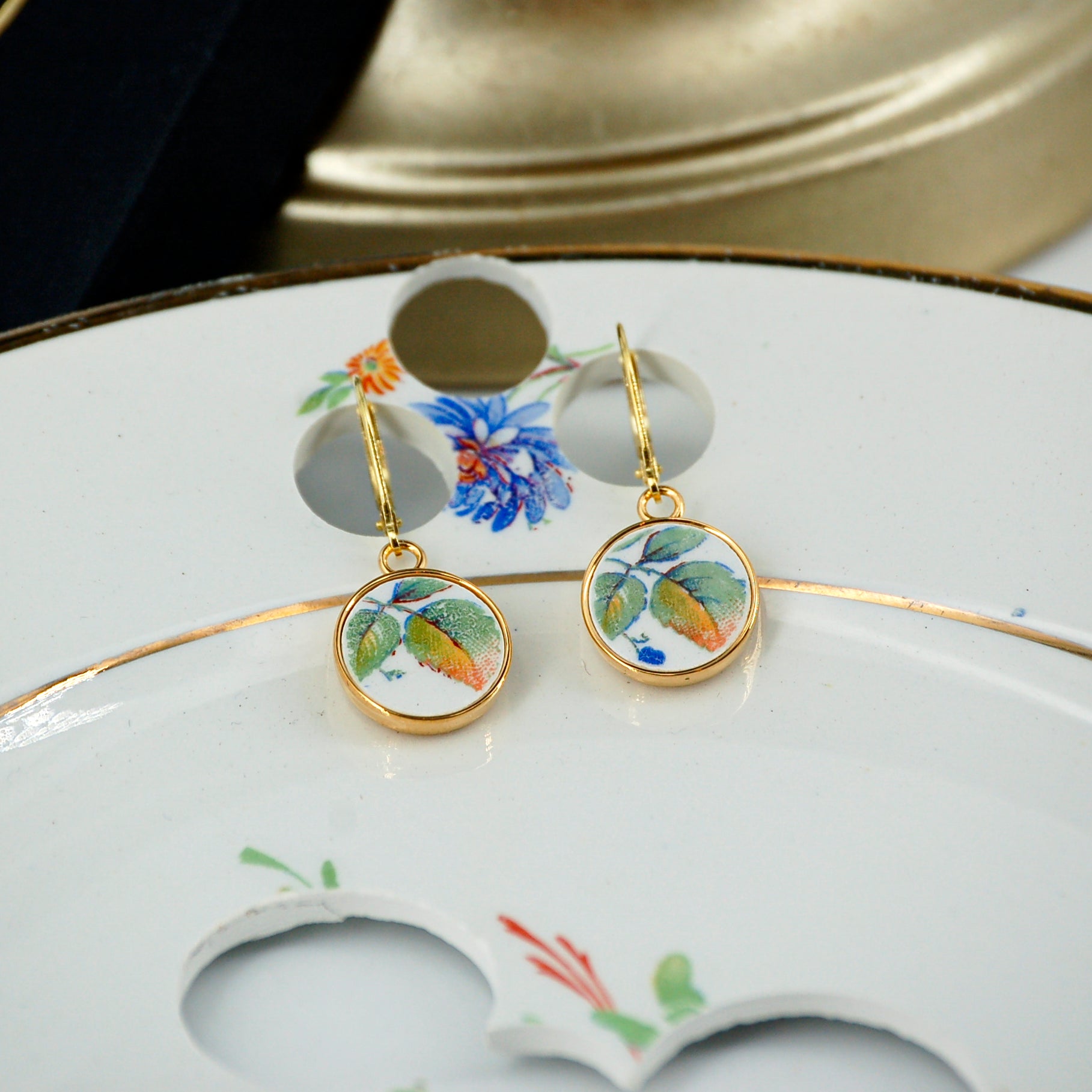 Boucles d'oreilles "Feuilles de baies", finition or