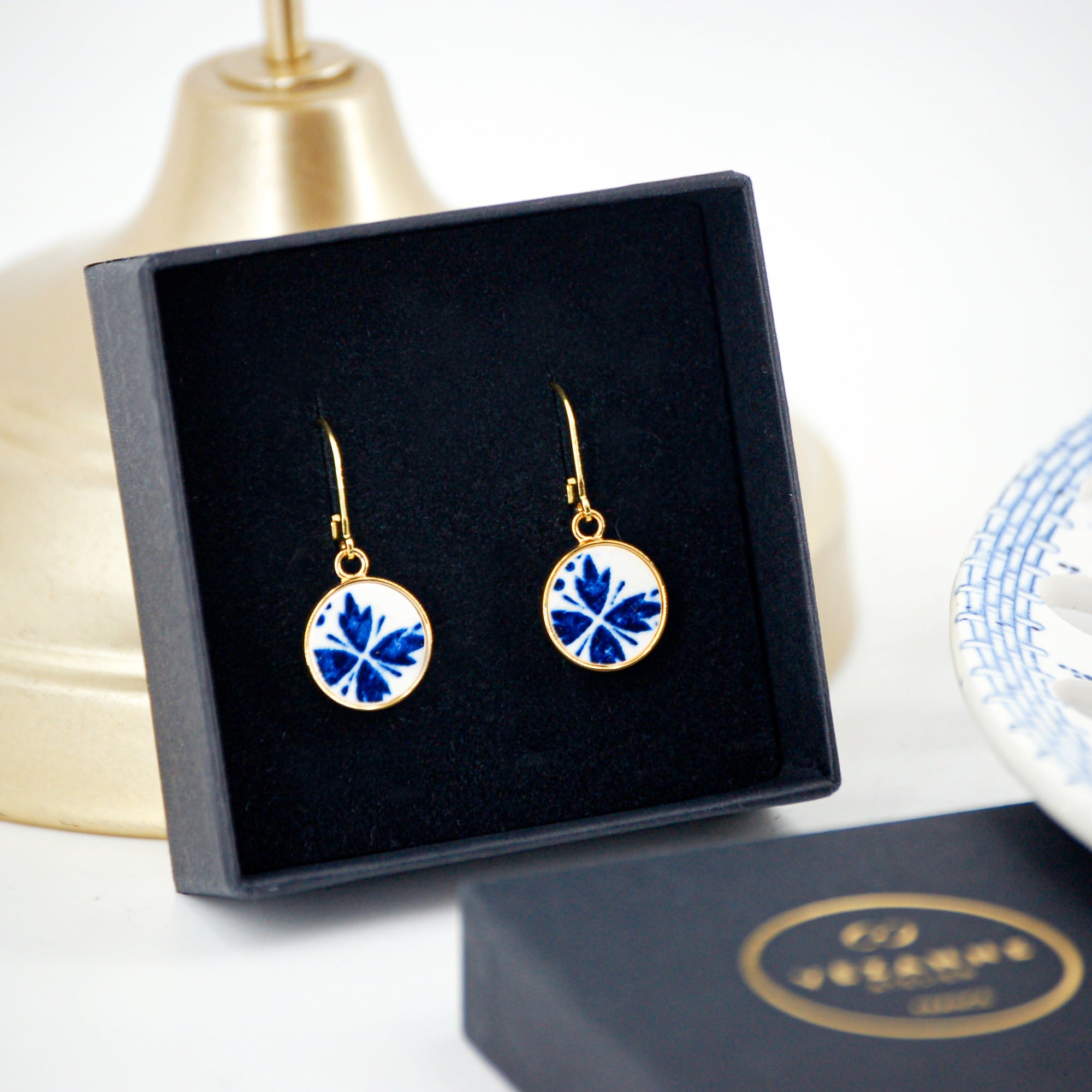 Boucles d'oreilles "Fleur de bleuet", finition or