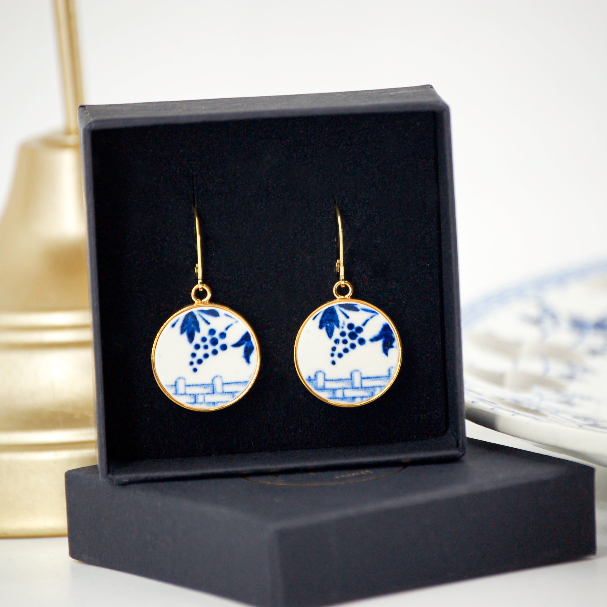 Boucles d'oreilles "Fleurs de bleuet et tissage", finition or