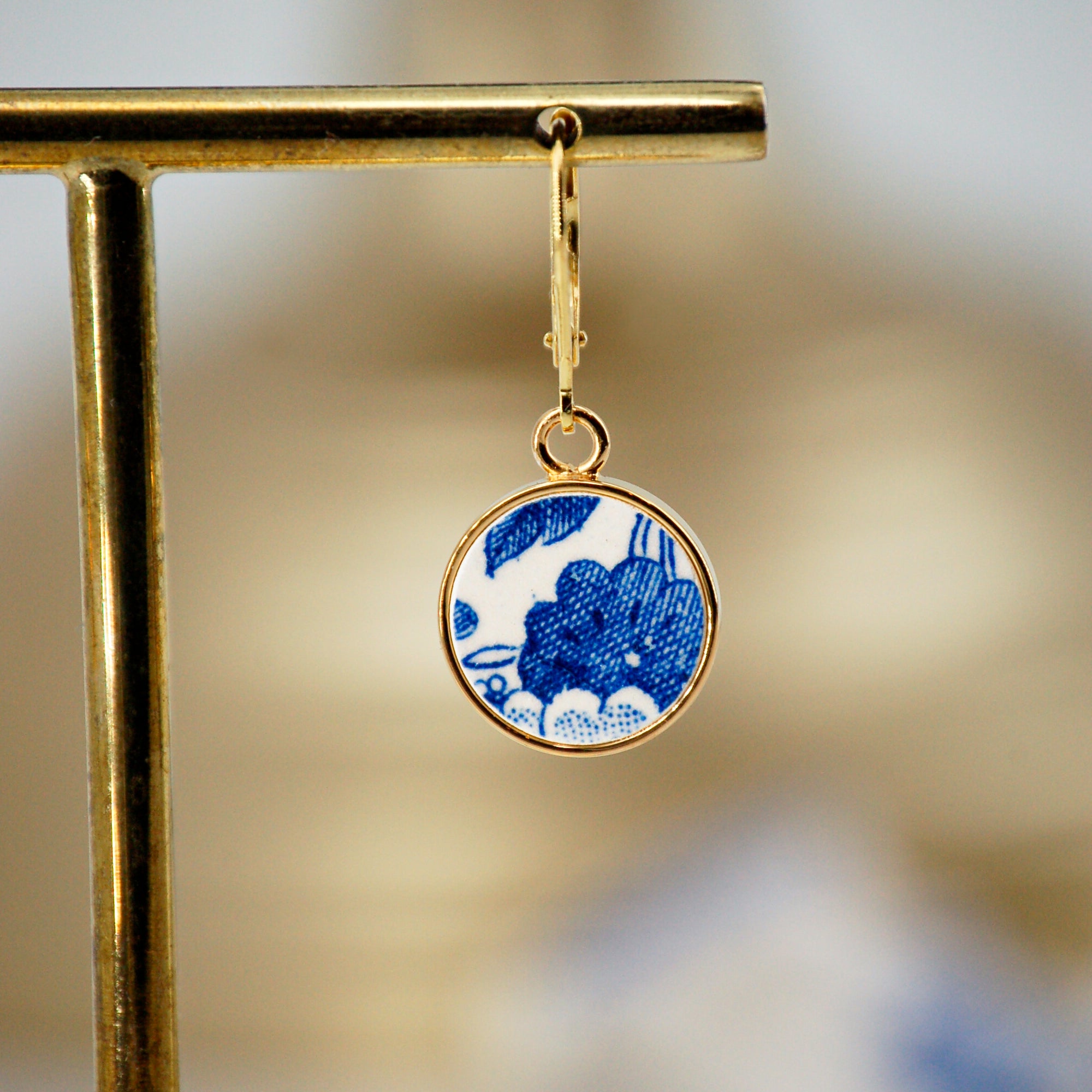 Boucles d'oreilles "Petites fleurs bleues", finition or
