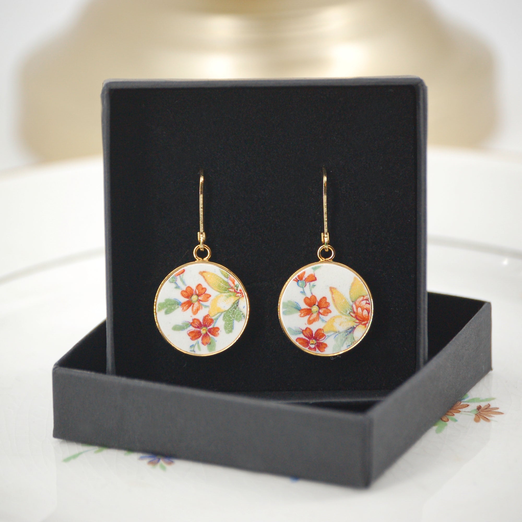 Boucles d'oreilles "Petites fleurs oranges", finition or