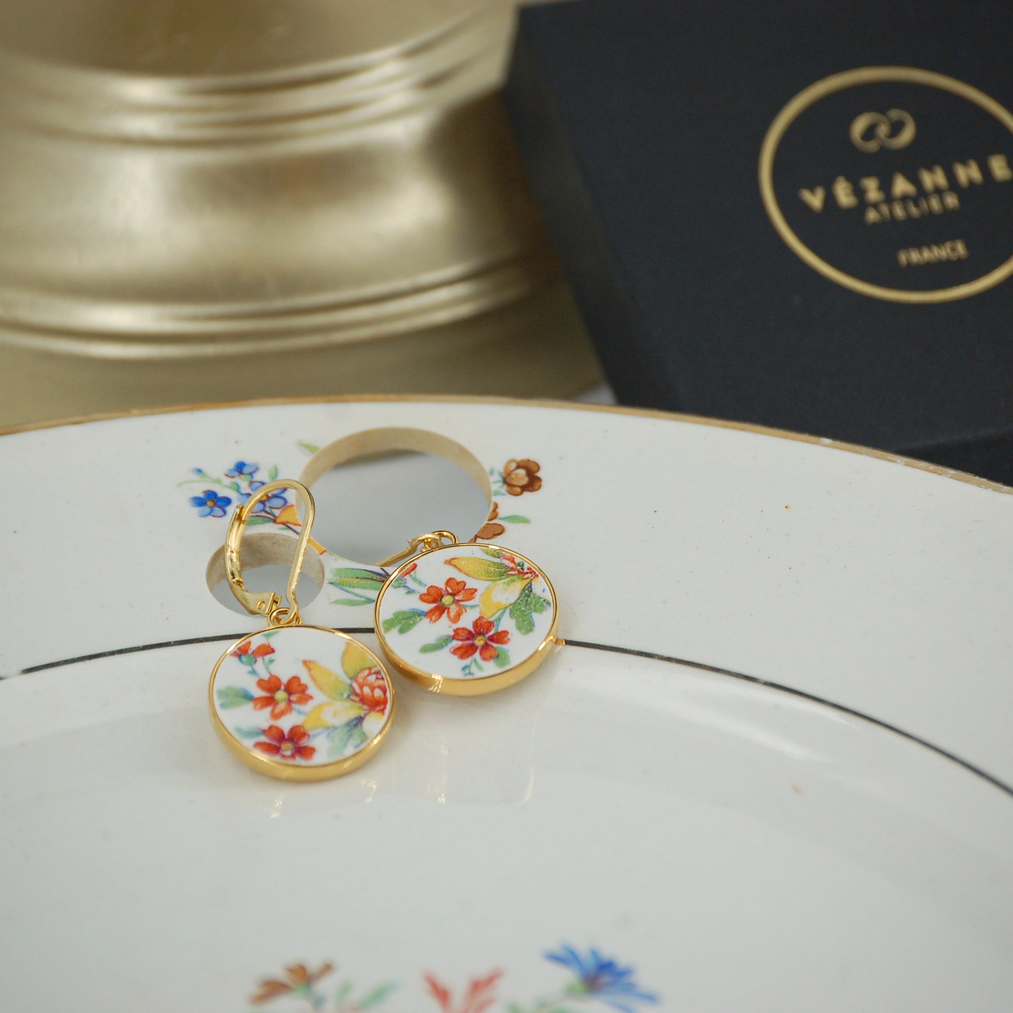 Boucles d'oreilles "Petites fleurs oranges", finition or