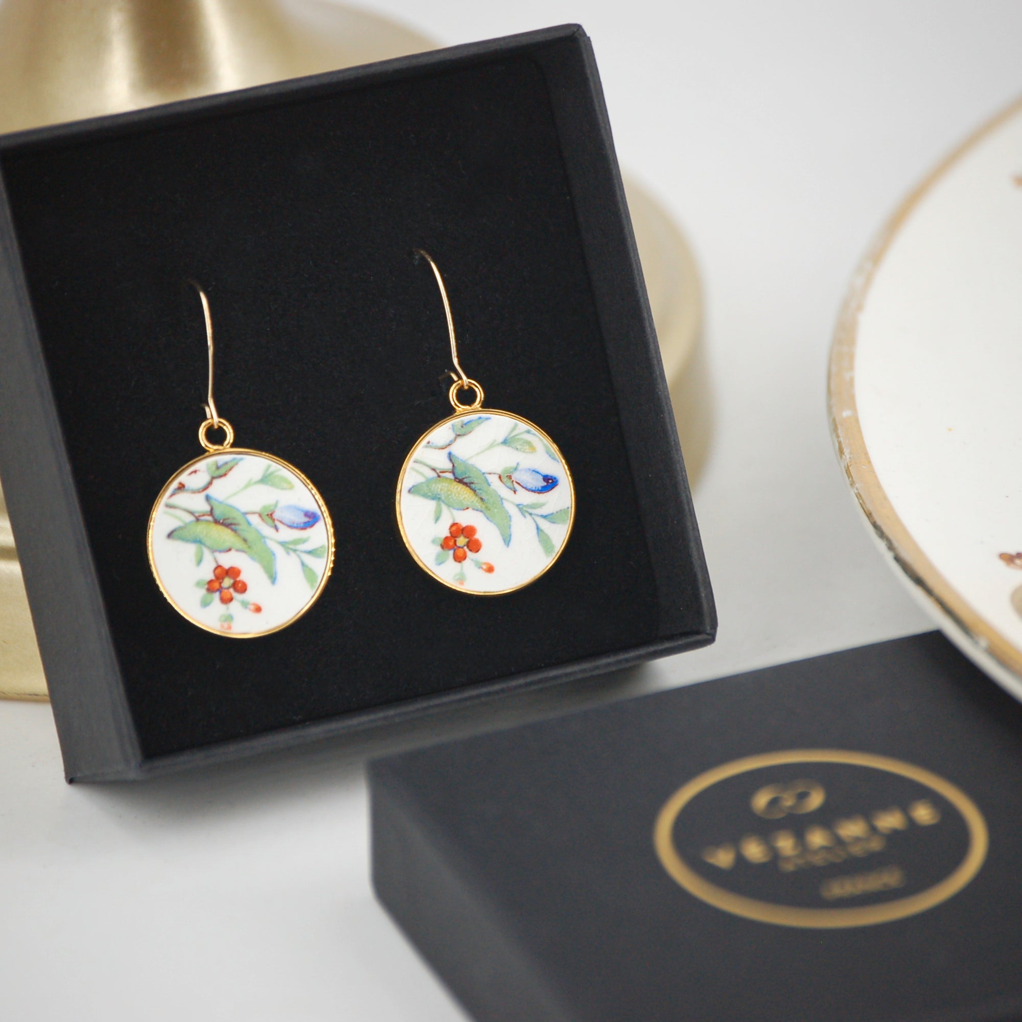 Boucles d'oreilles "Feuille et ses petites fleurs", finition or