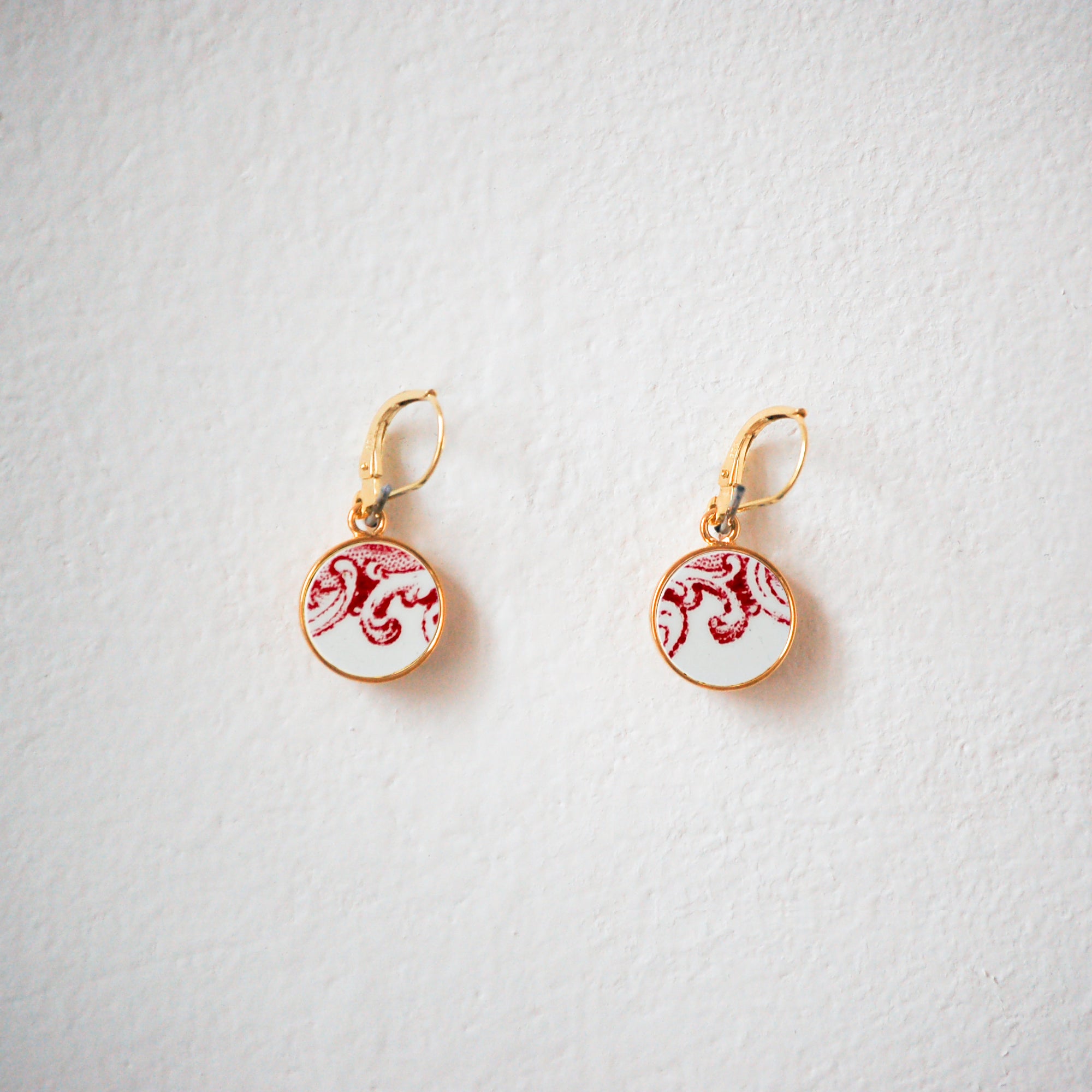Boucles d'oreilles "Ornement en vieux rose", finition or