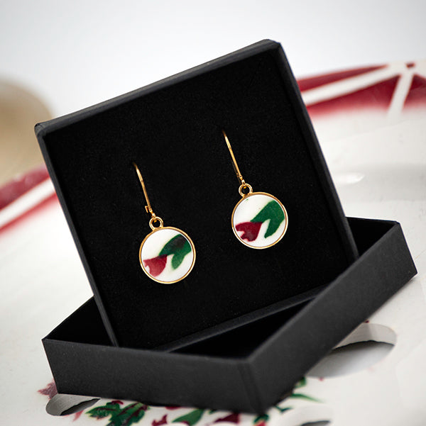 Boucles d'oreilles "Boutons de fleurs roses", finition or