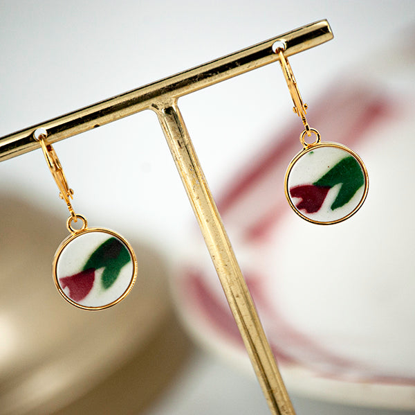 Boucles d'oreilles "Boutons de fleurs roses", finition or