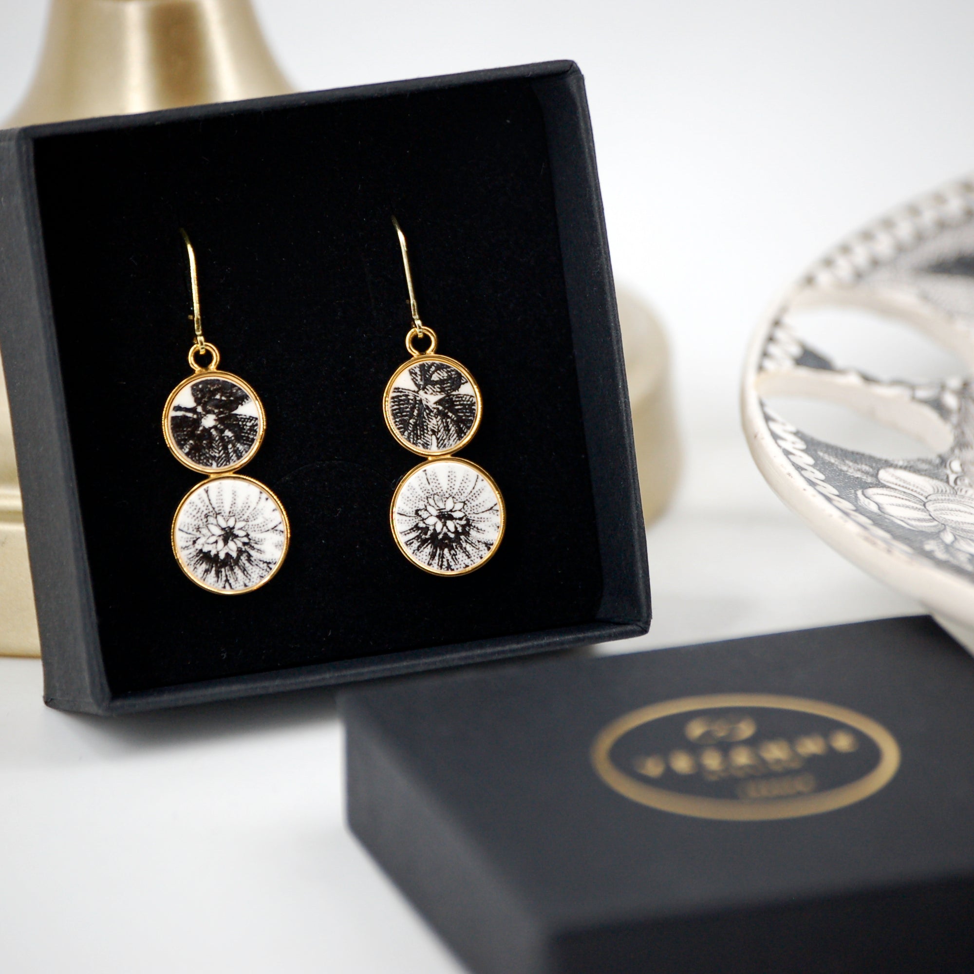 Boucles d'oreilles "Composition graphique", finition or