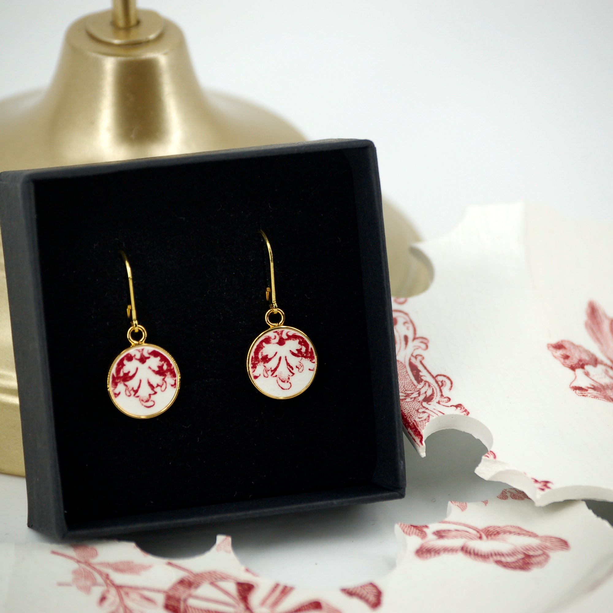 Boucles d'oreilles "Les feuilles d'acanthe en vieux rose", finition or