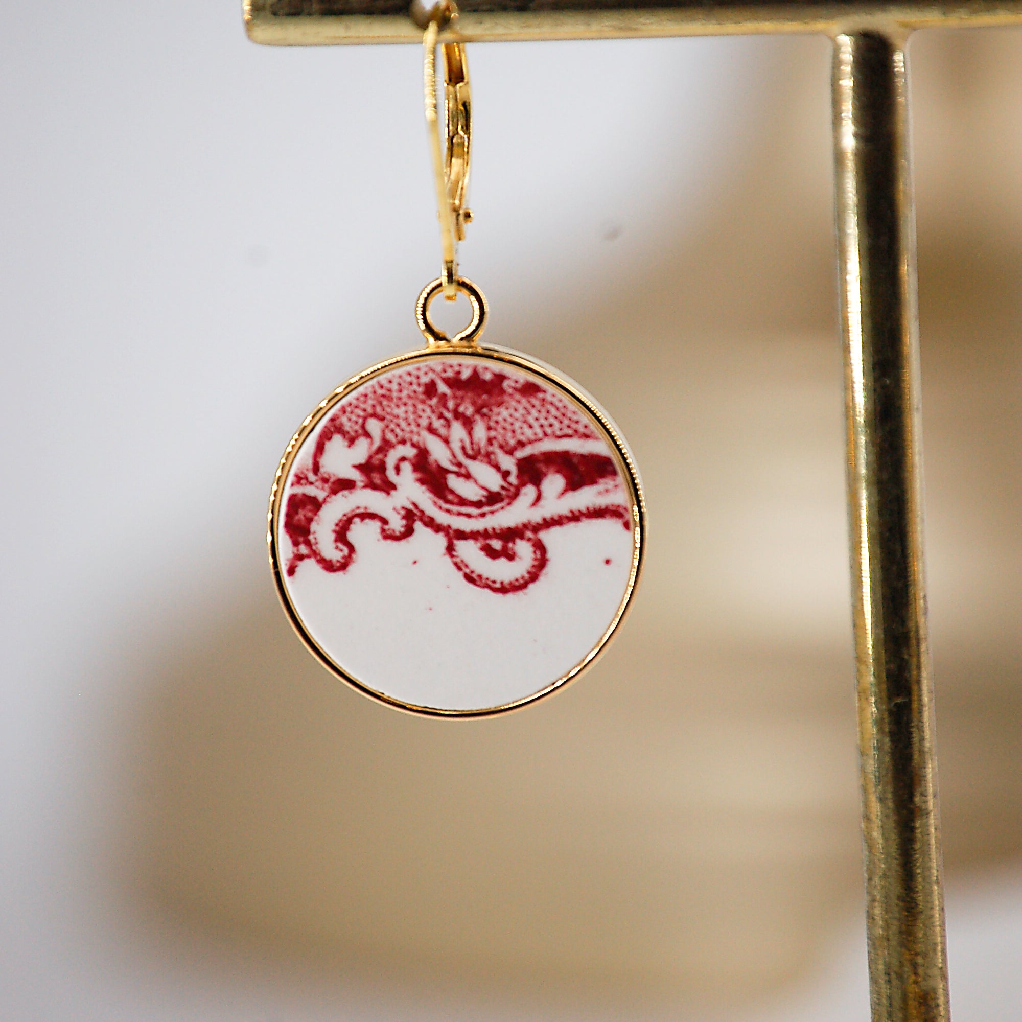 Boucles d'oreilles "Ornement en vieux rose", finition or