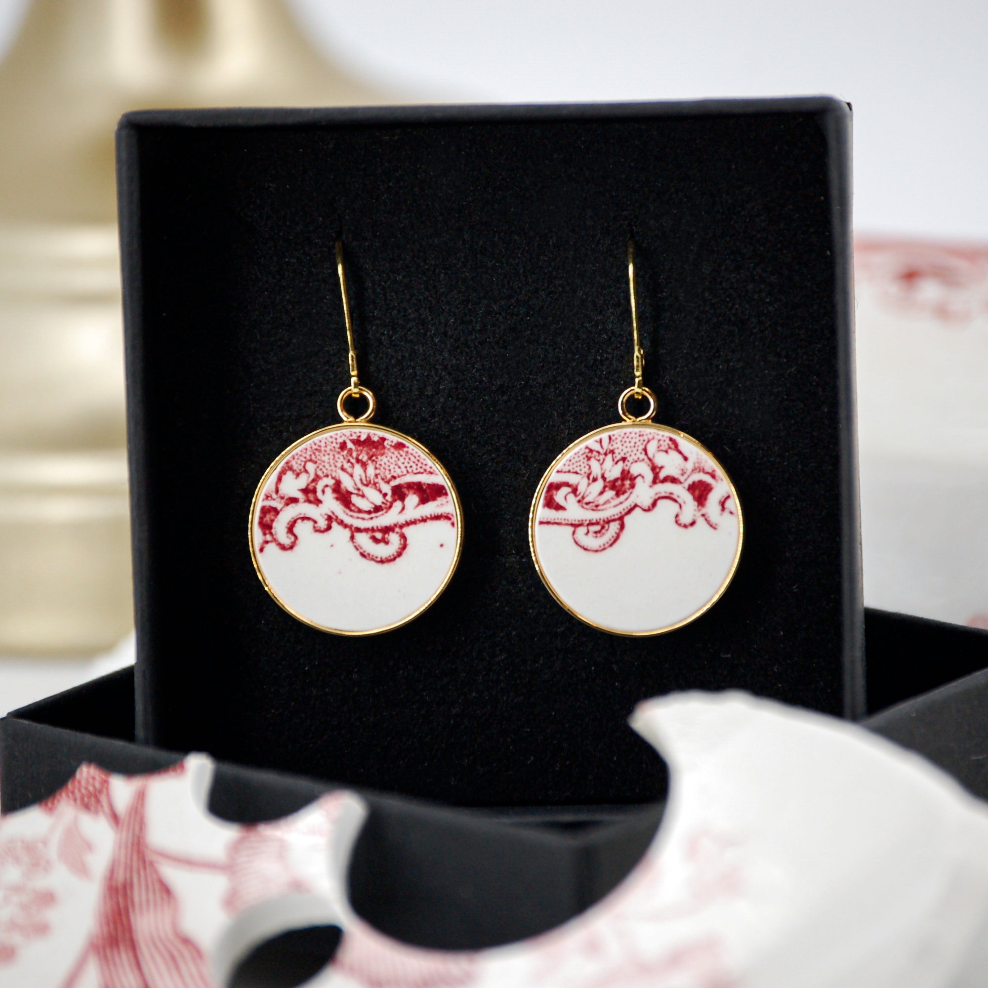 Boucles d'oreilles "Ornement en vieux rose", finition or