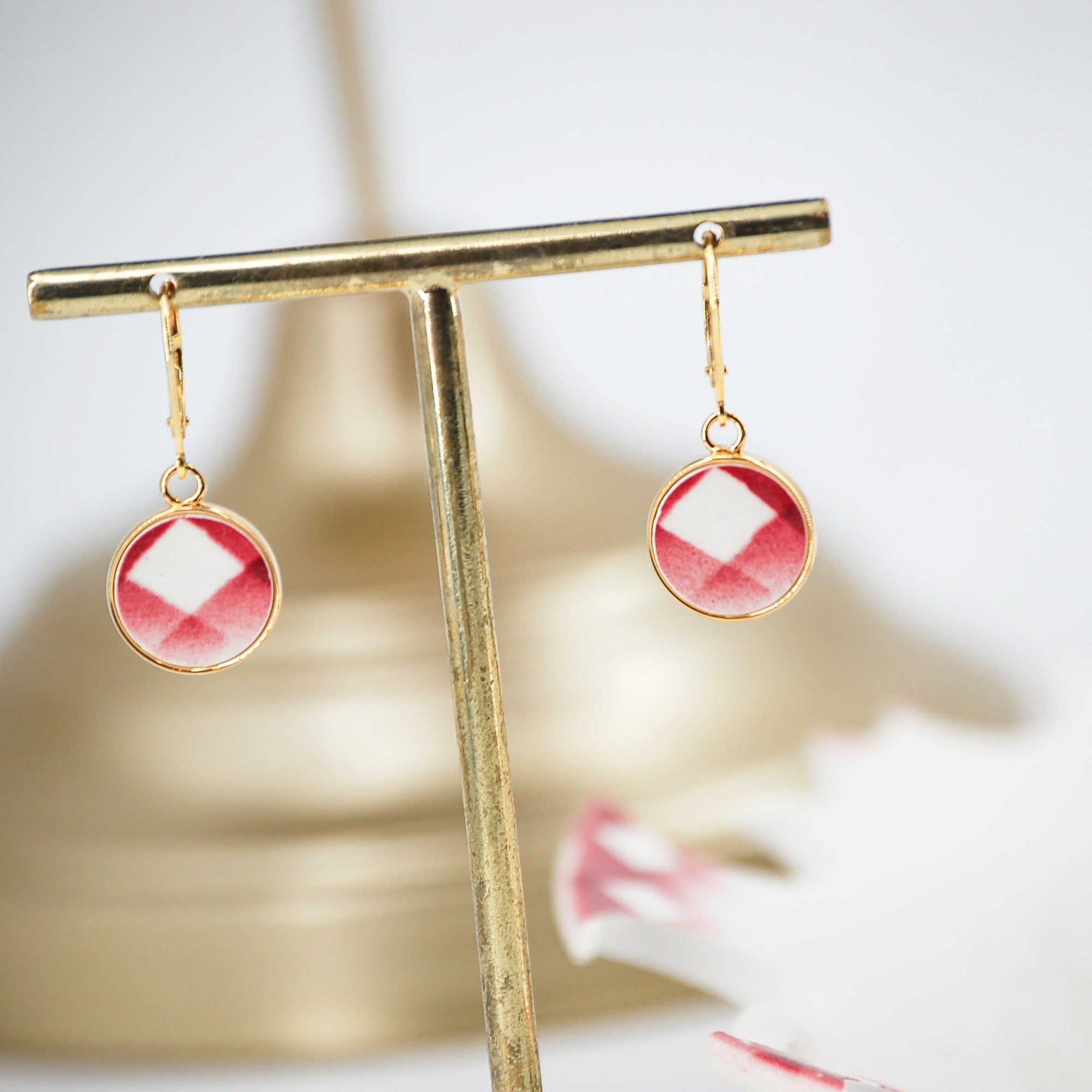 Boucles d'oreilles "Motifs de losanges en vieux rose", finition or