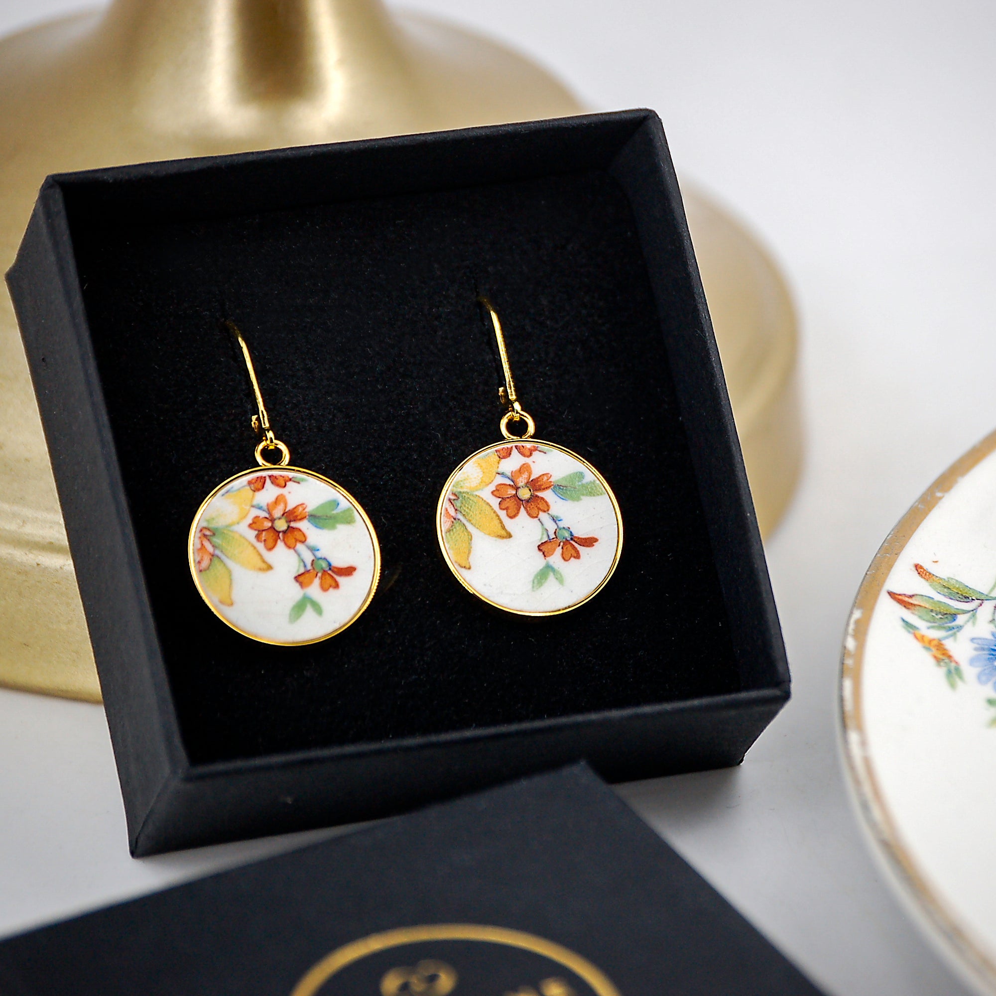 Boucles d'oreilles "Petites fleurs oranges", finition or