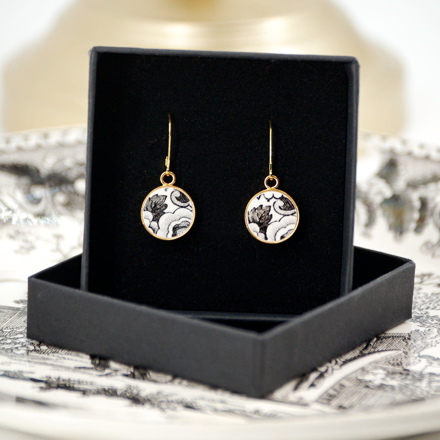 Boucles d'oreilles "Composition du 19è siècle", finition or