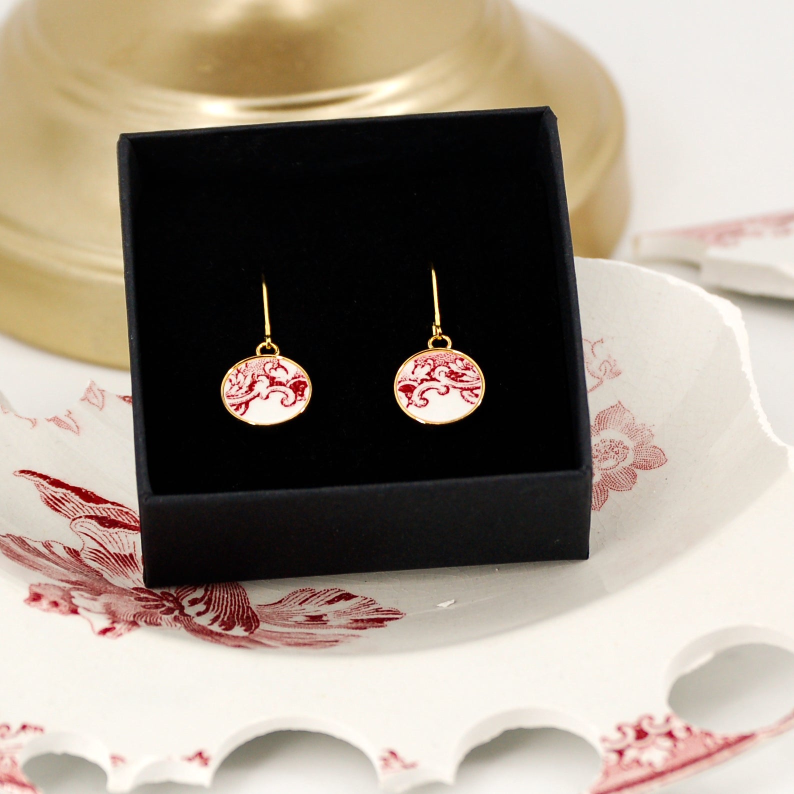 Boucles d'oreilles "Volutes en vieux rose", finition or