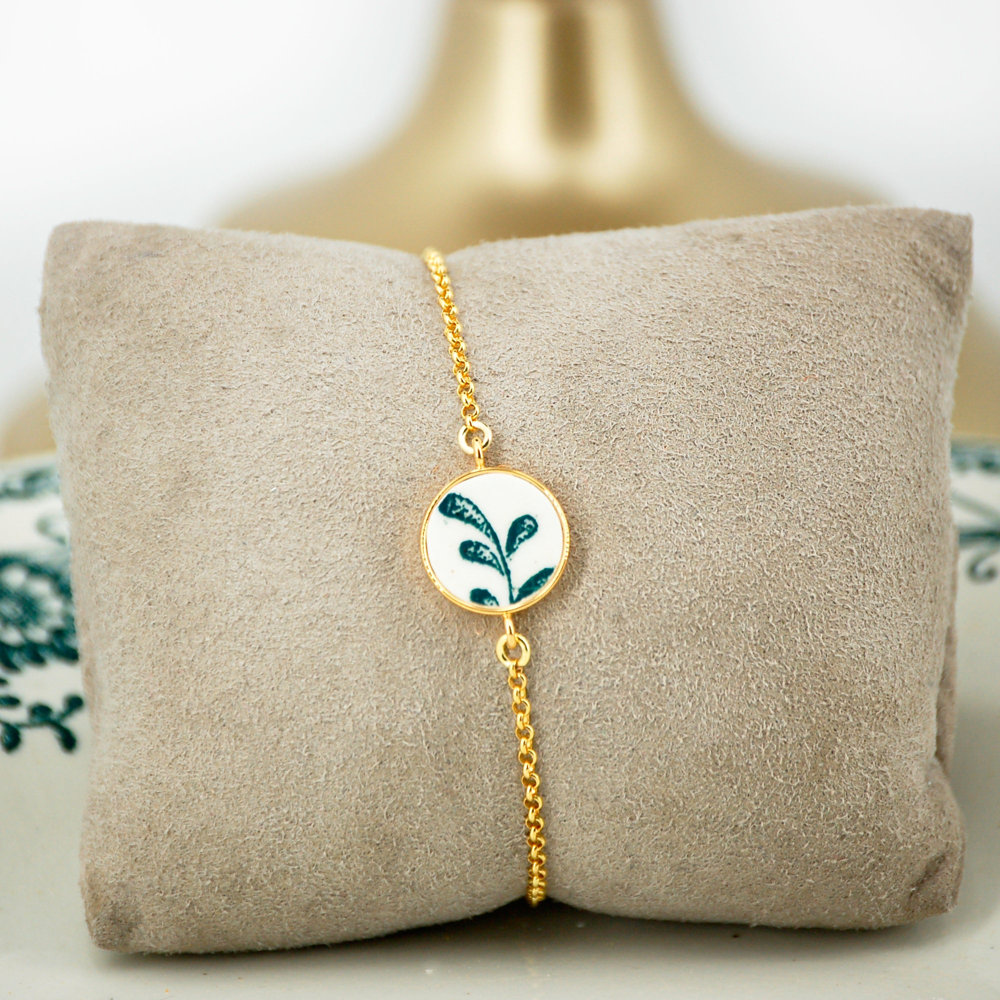 Bracelet ajustable "Feuilles vertes"
