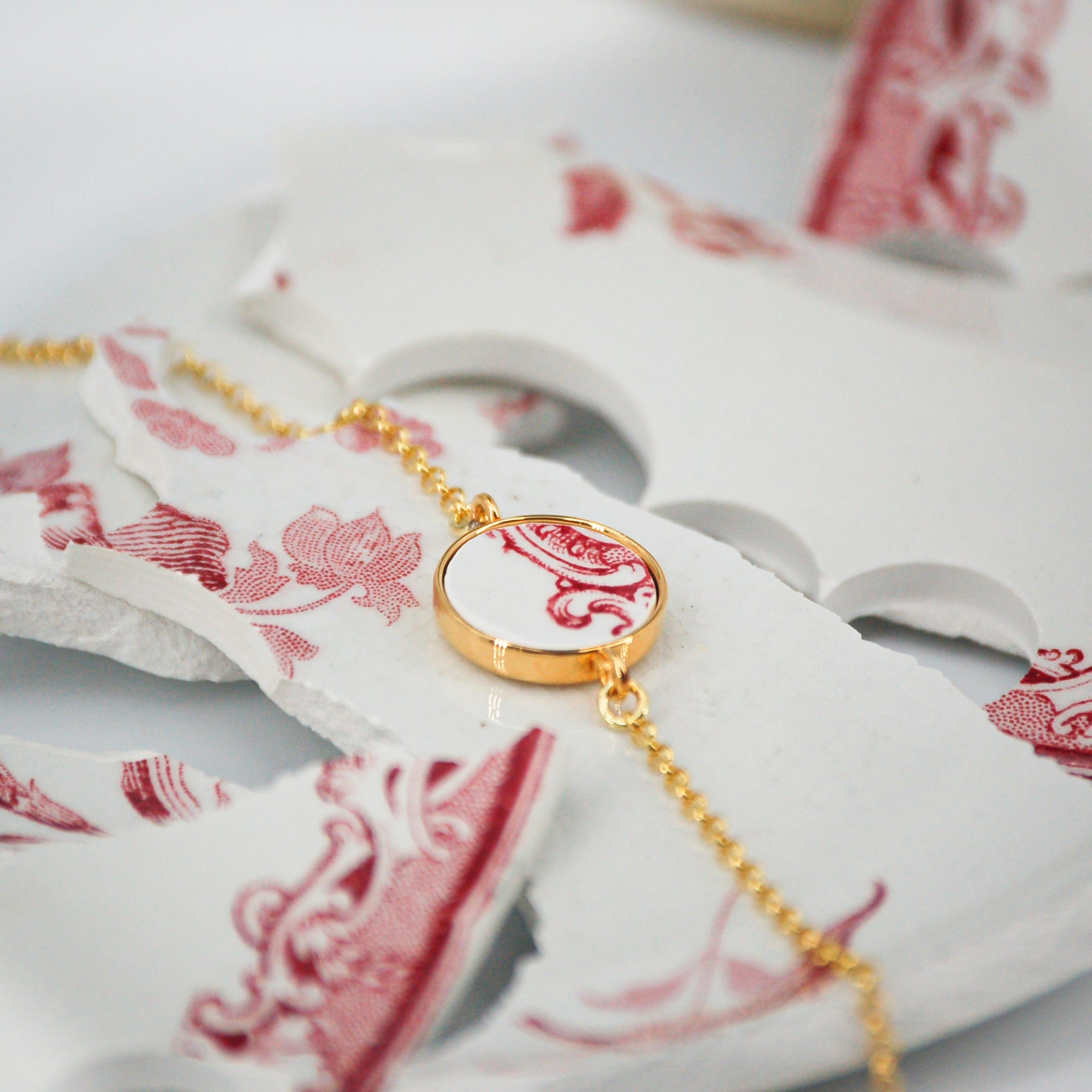 Bracelet ajustable "Volute en vieux rose"