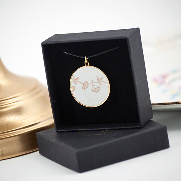 Pendentif "Les petites fleurs et feuilles", finition or