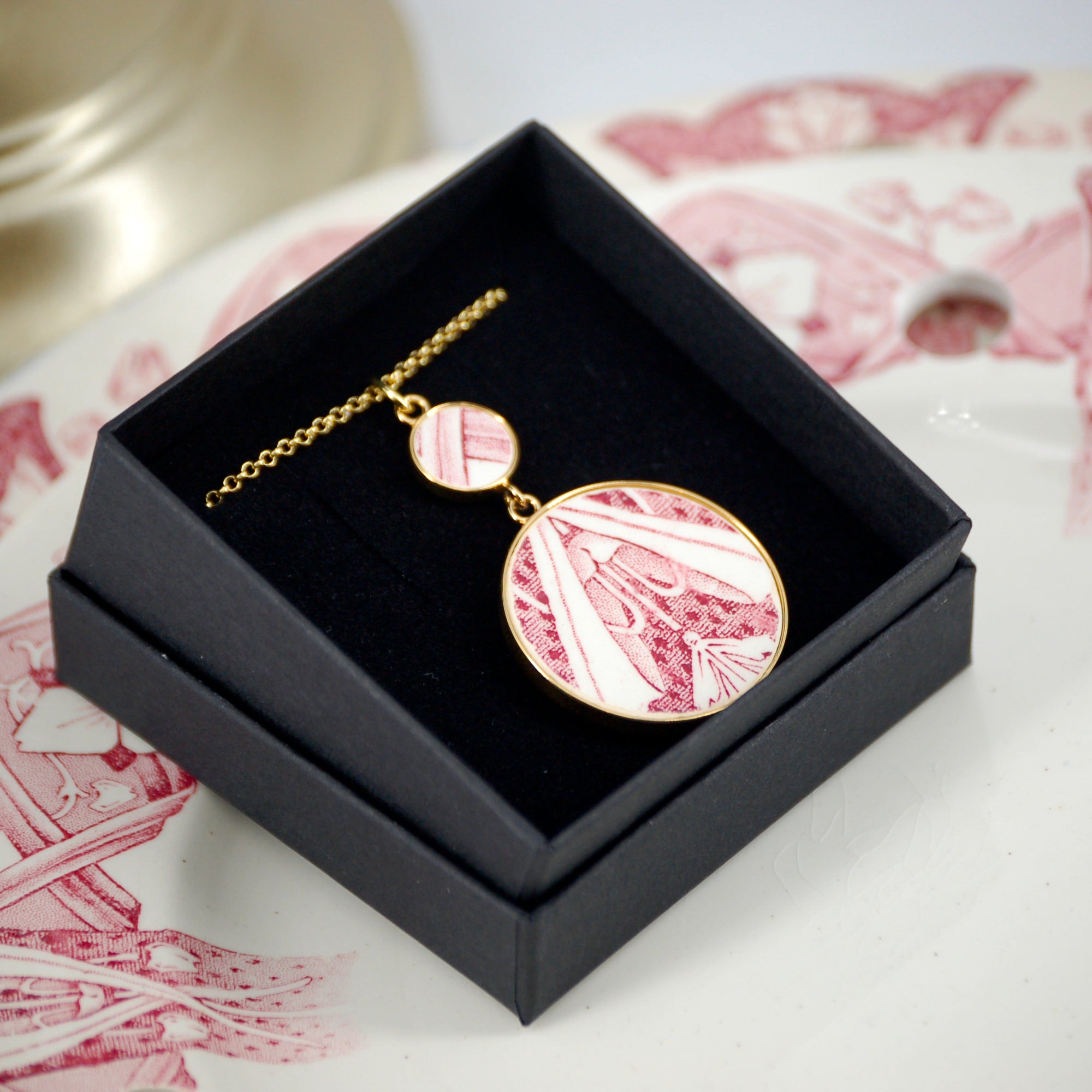 Pendentif "Sarah" rose poudré, finition or