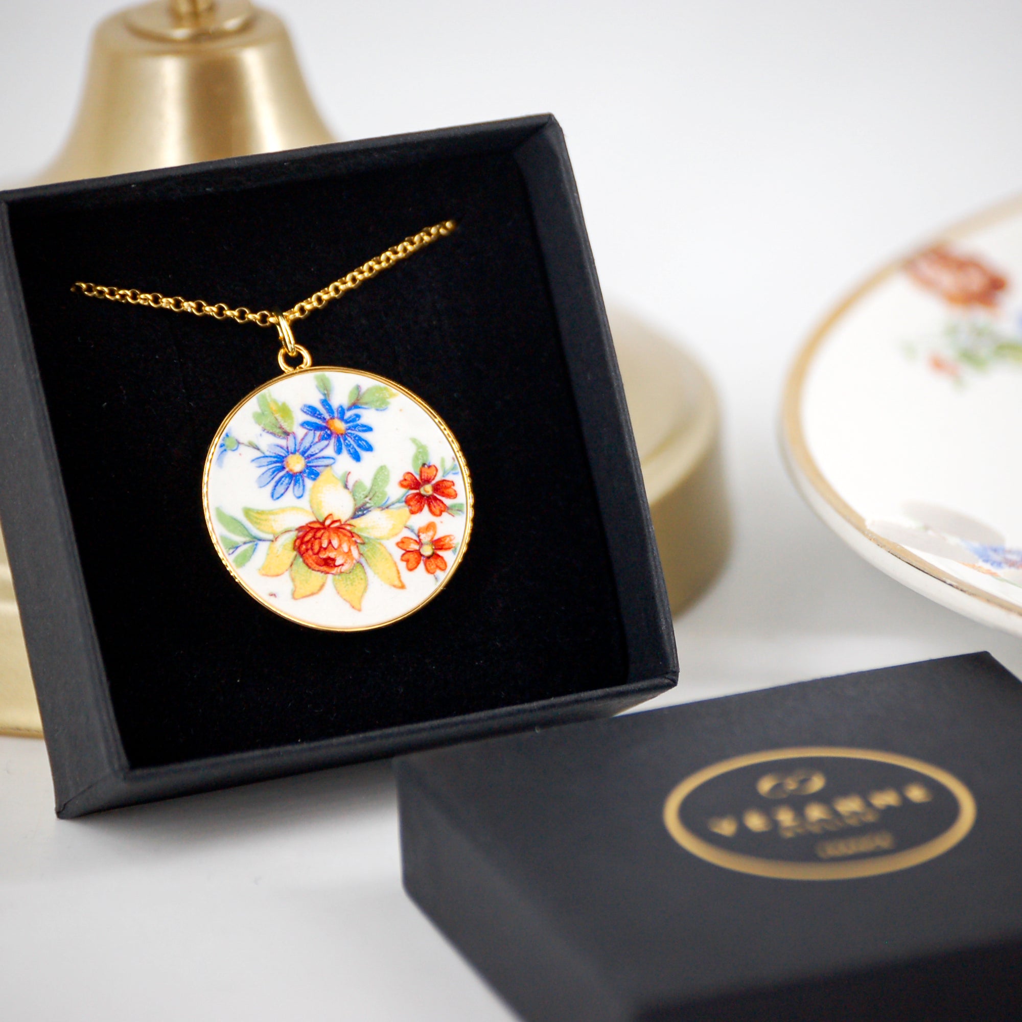 Pendentif "Bouquet de fleurs printanières", finition or