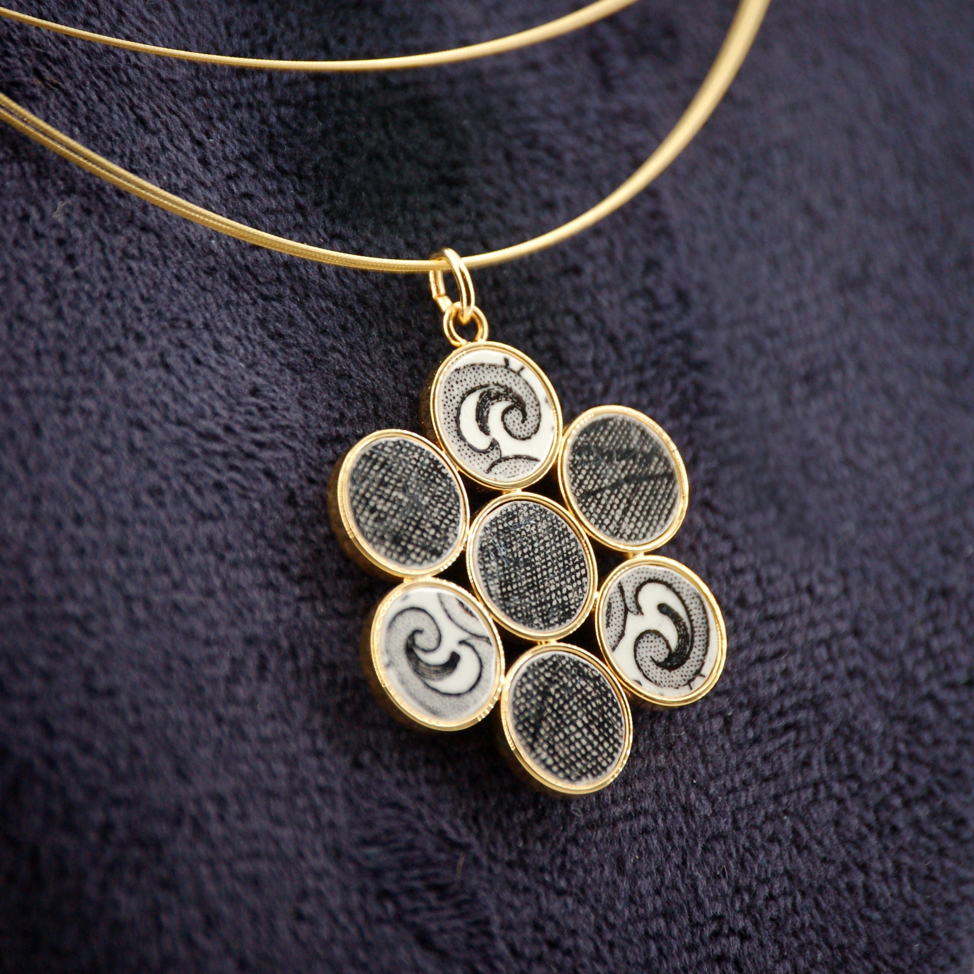 Pendentif "Fleur #1", finition or