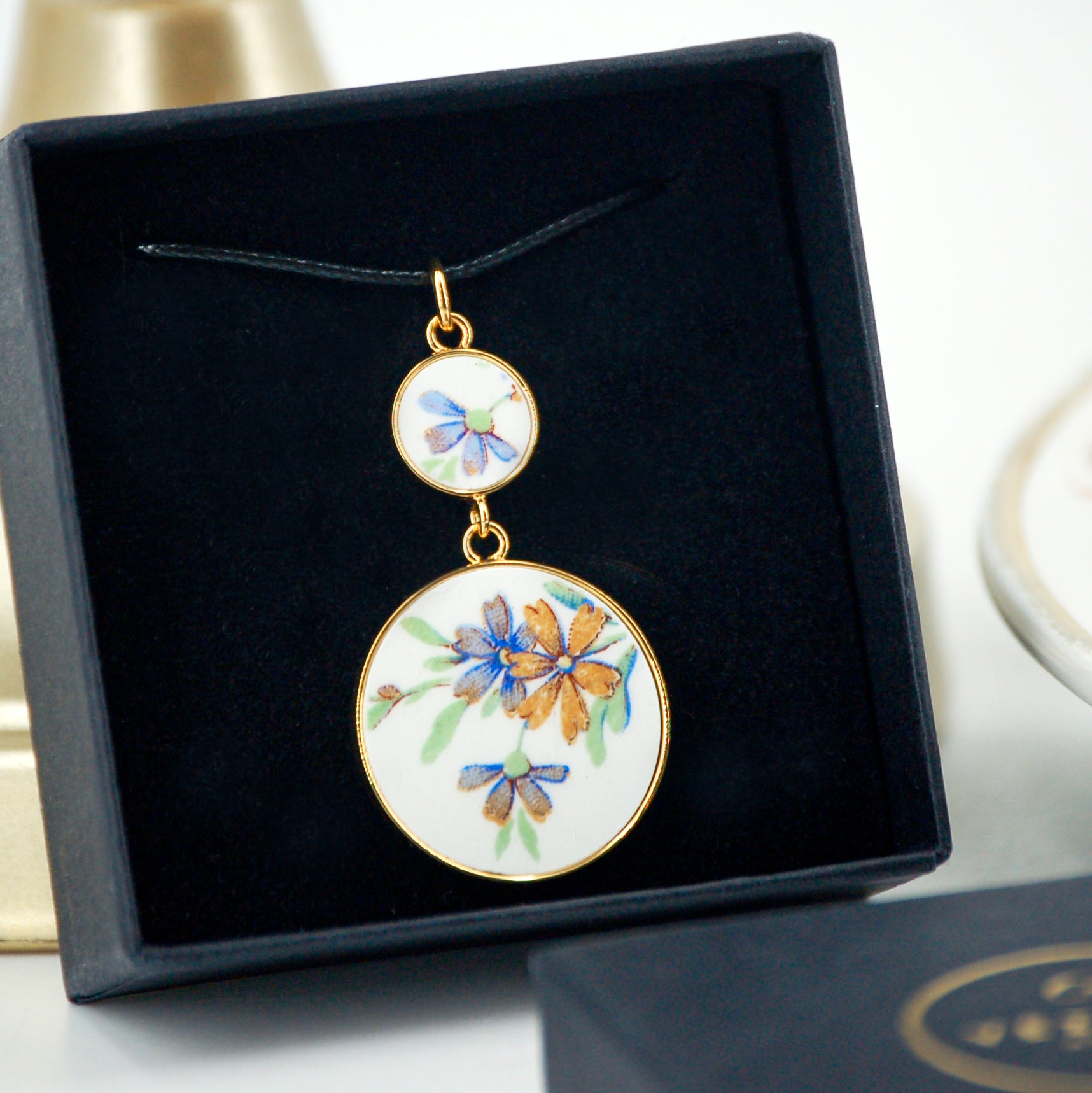 Pendentif "Petites fleurs", finition or
