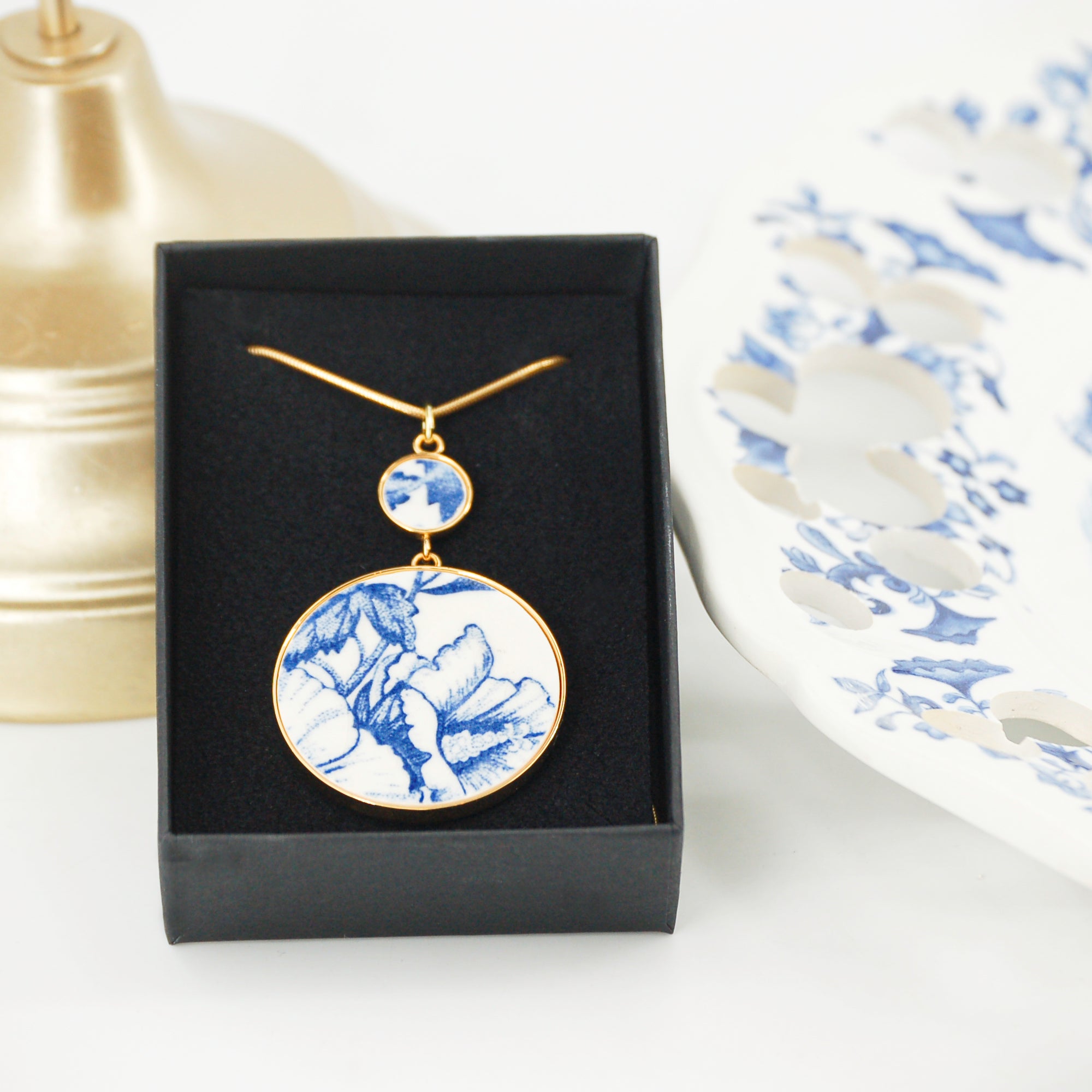 Pendentif "Fleur d'Hibiscus et son pistil", finition or