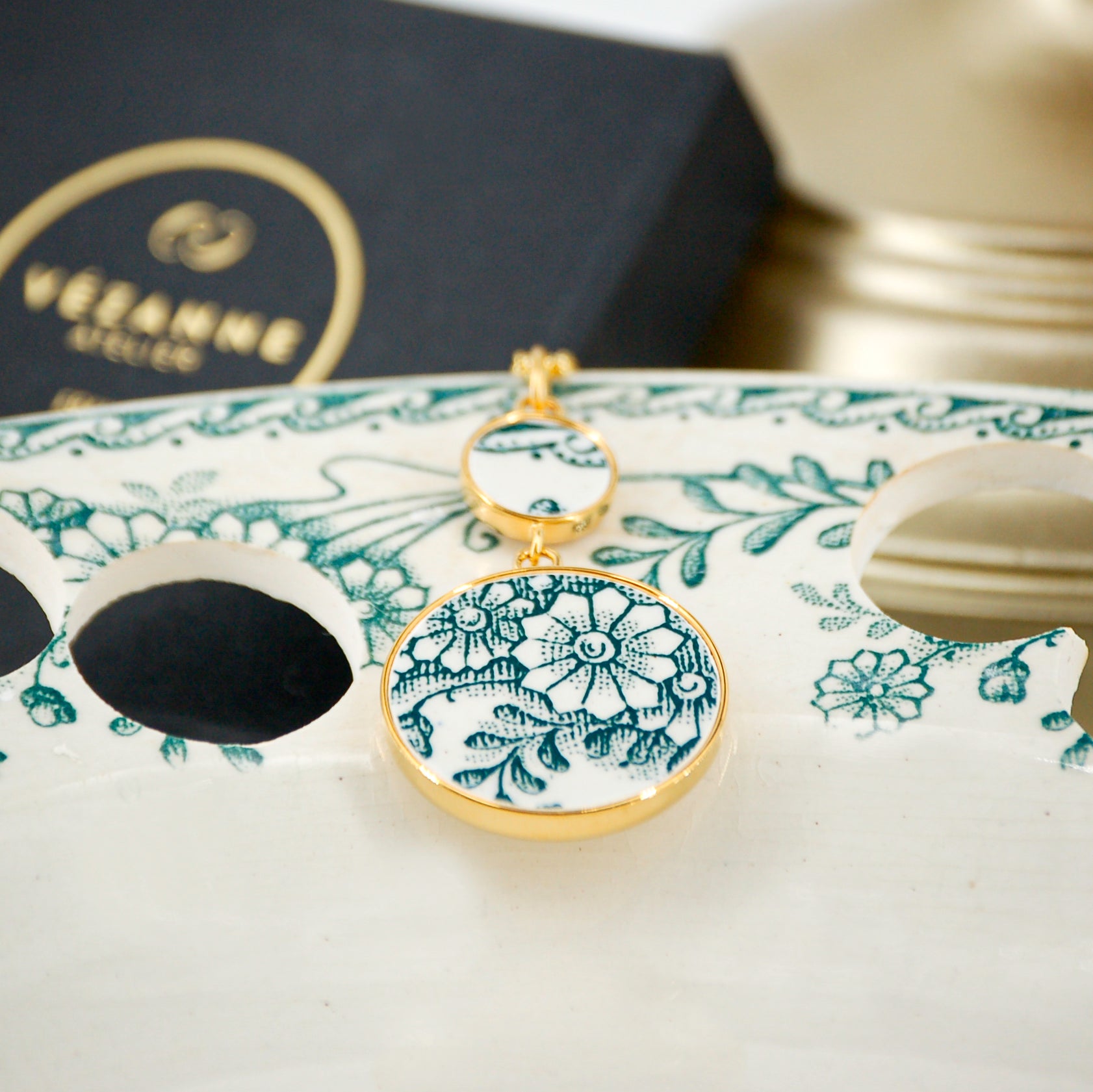 Pendentif "Bouquet de fleurs vertes"