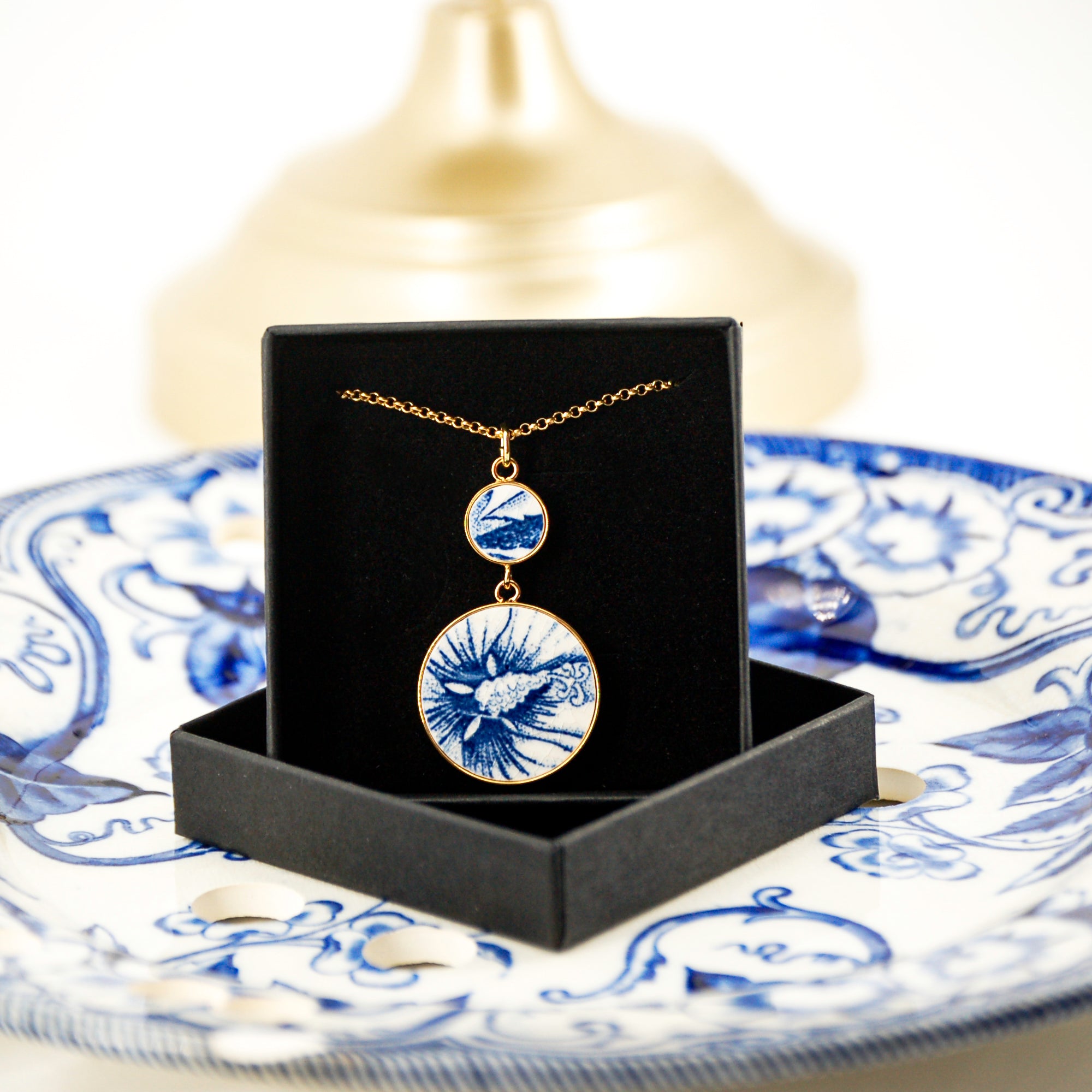 Pendentif "Pistil d'hibiscus", finition or