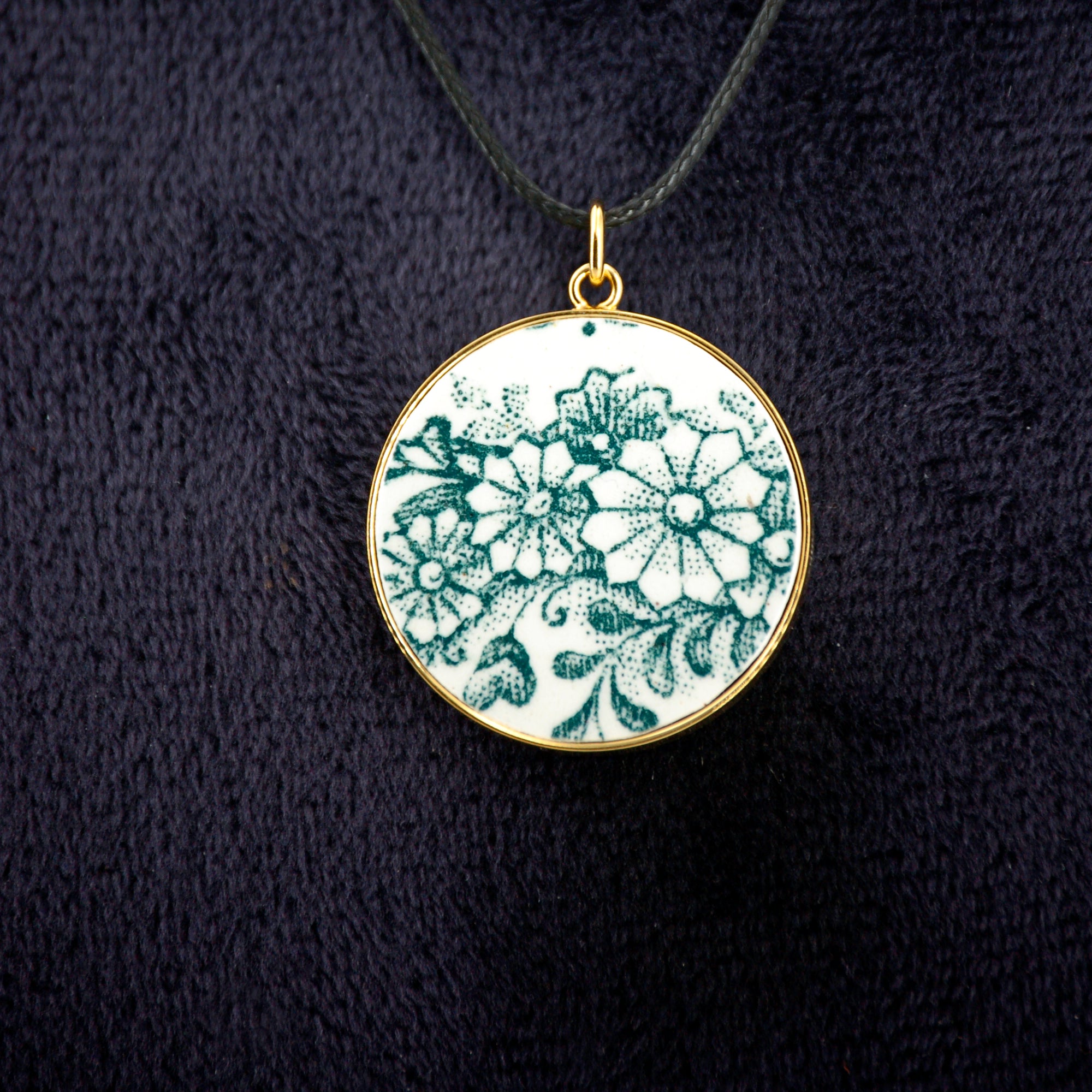Pendentif "Fleurs vertes"