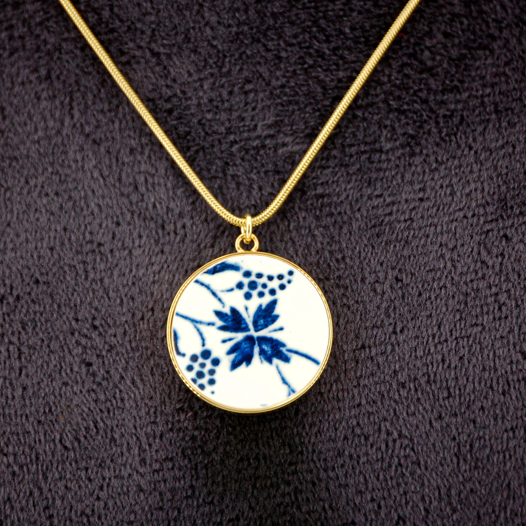 Pendentif "Fleur bleue", finition or