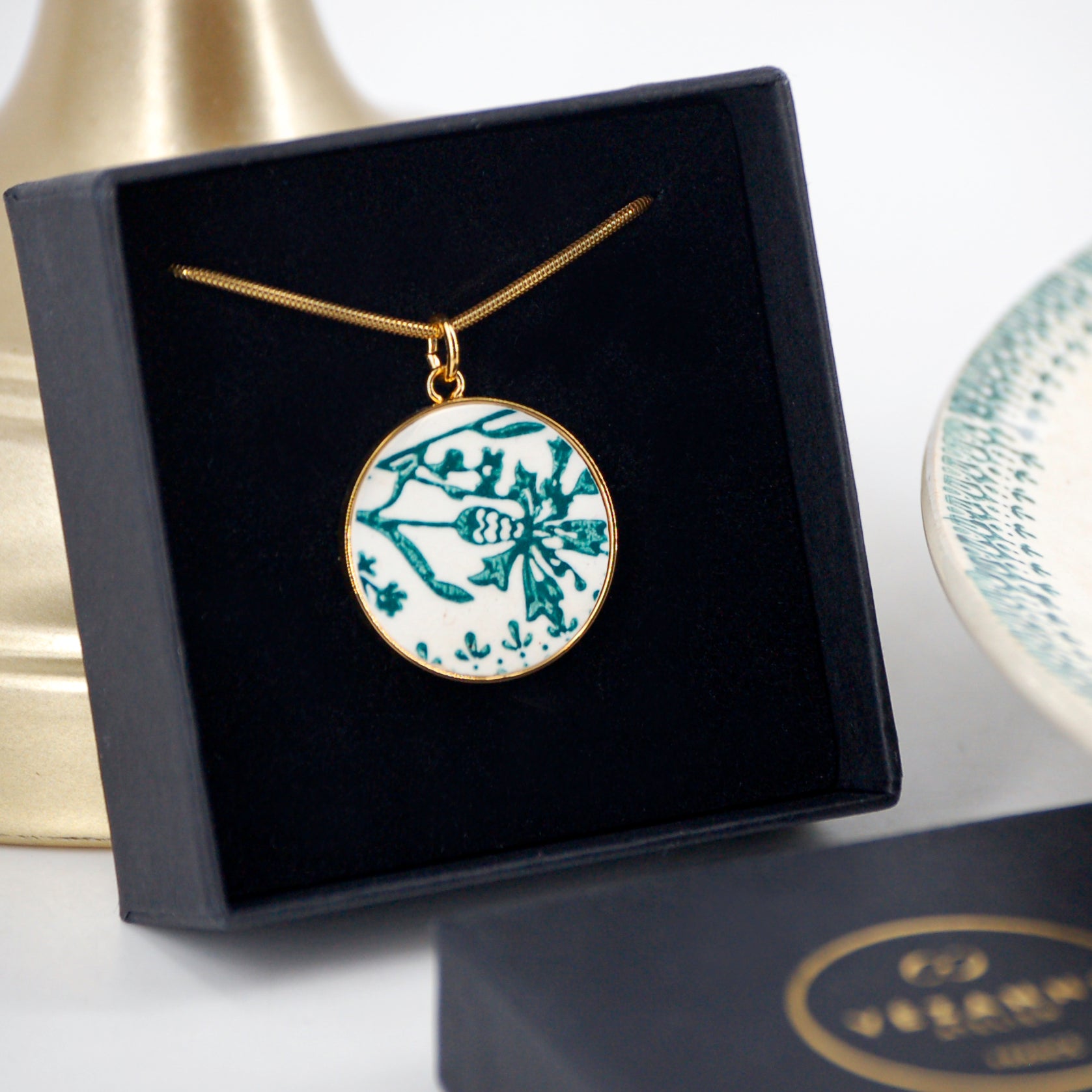 Pendentif "Fleur de Bleuet", finition or