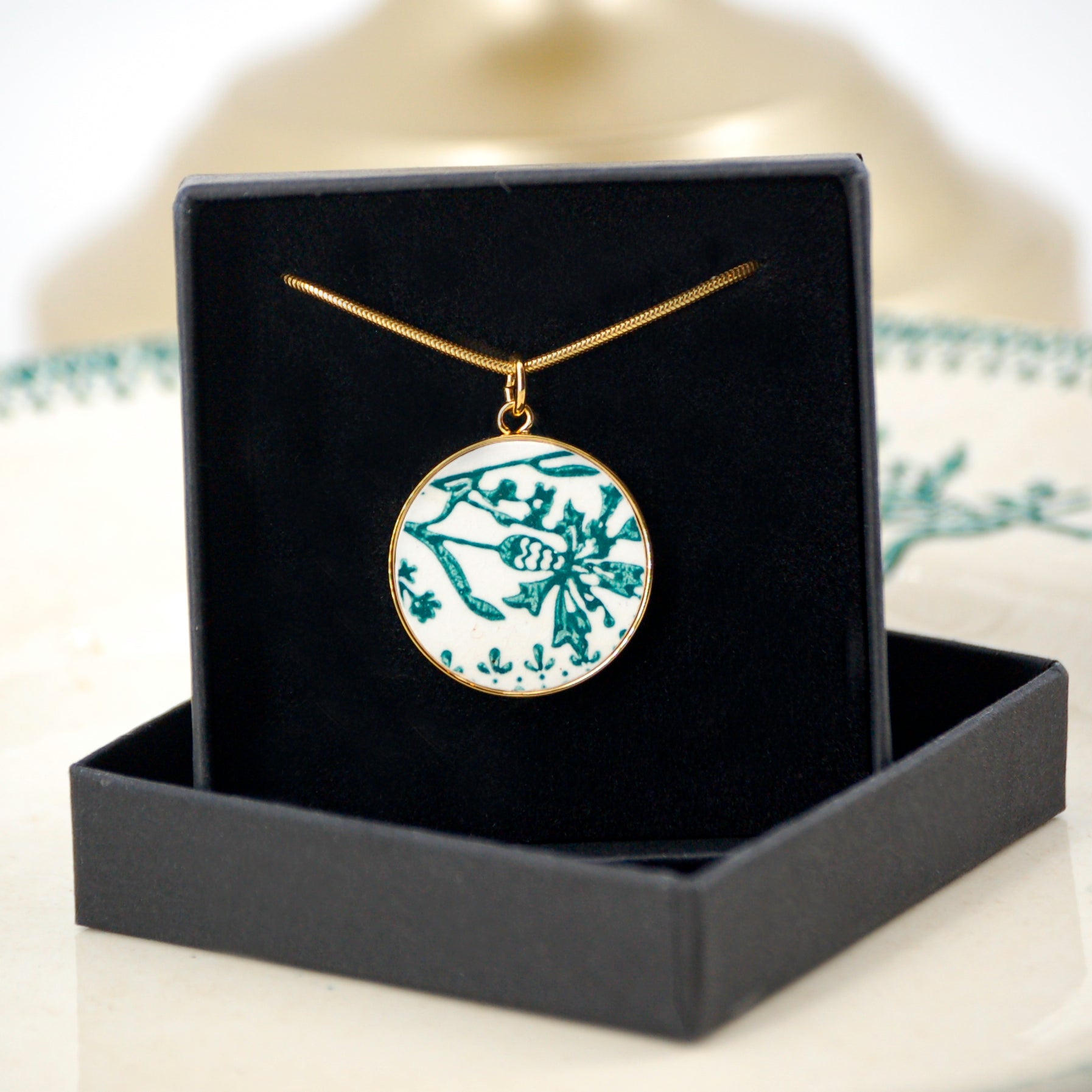 Pendentif "Fleur de Bleuet", finition or