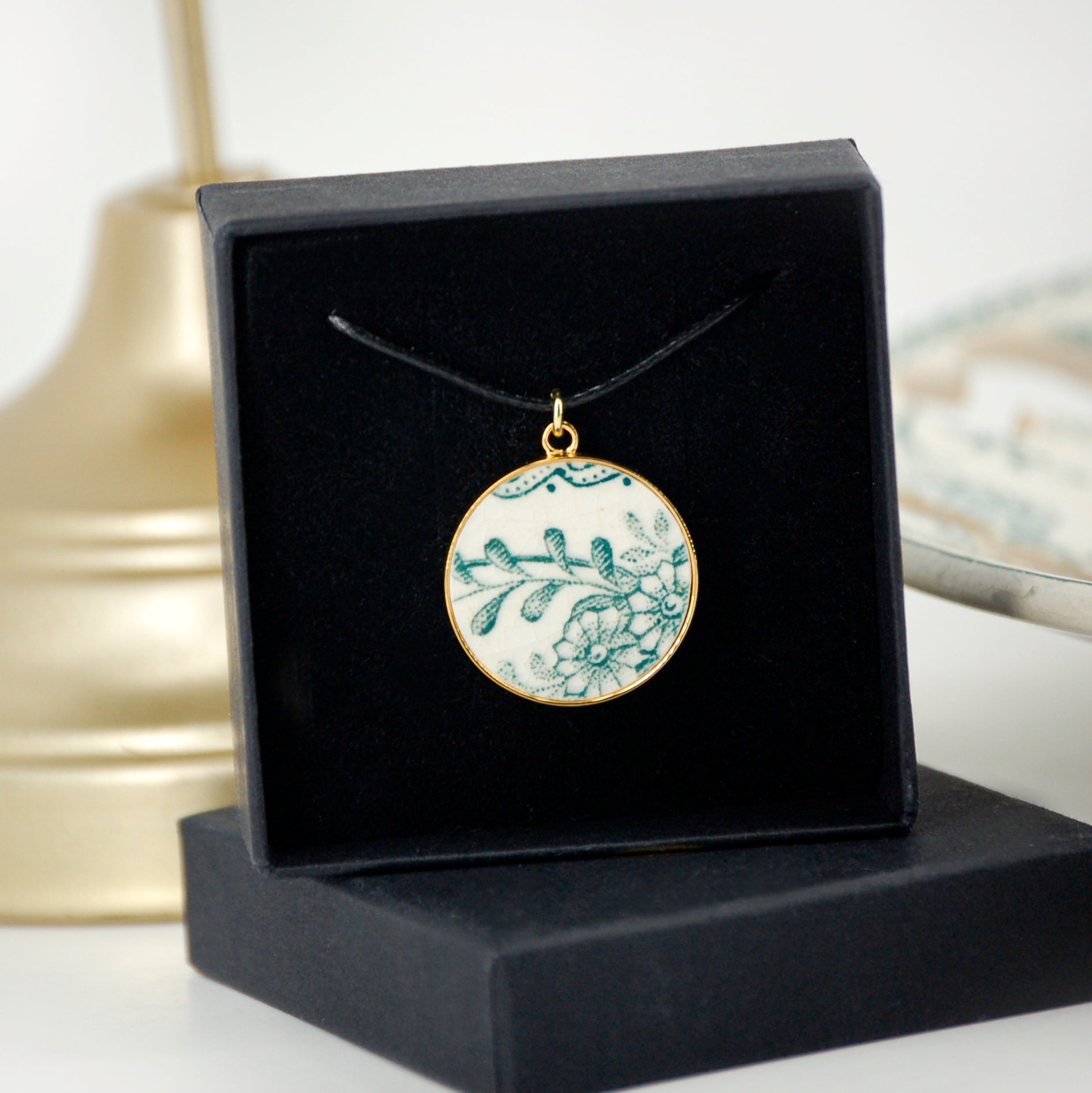 Pendentif "Fleurs vertes"