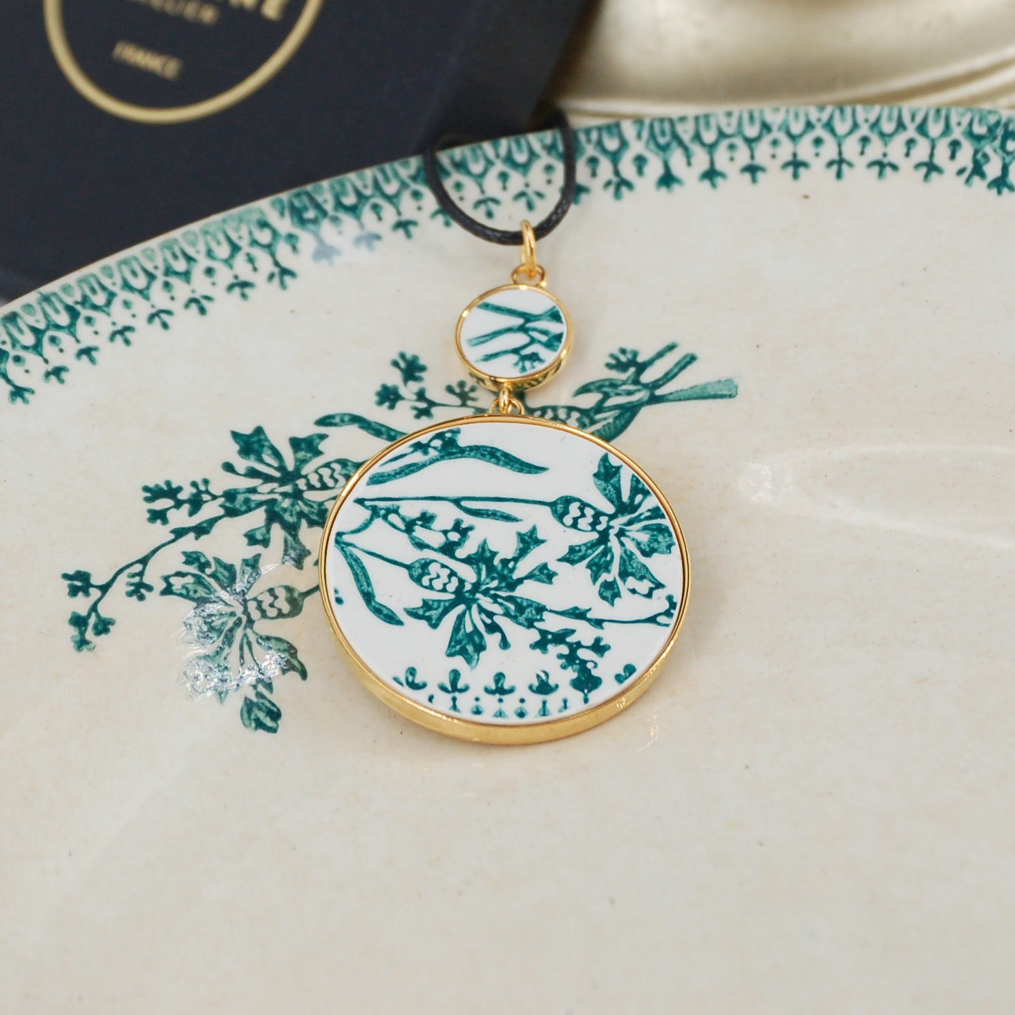 Pendentif "Les Bleuets", finition or