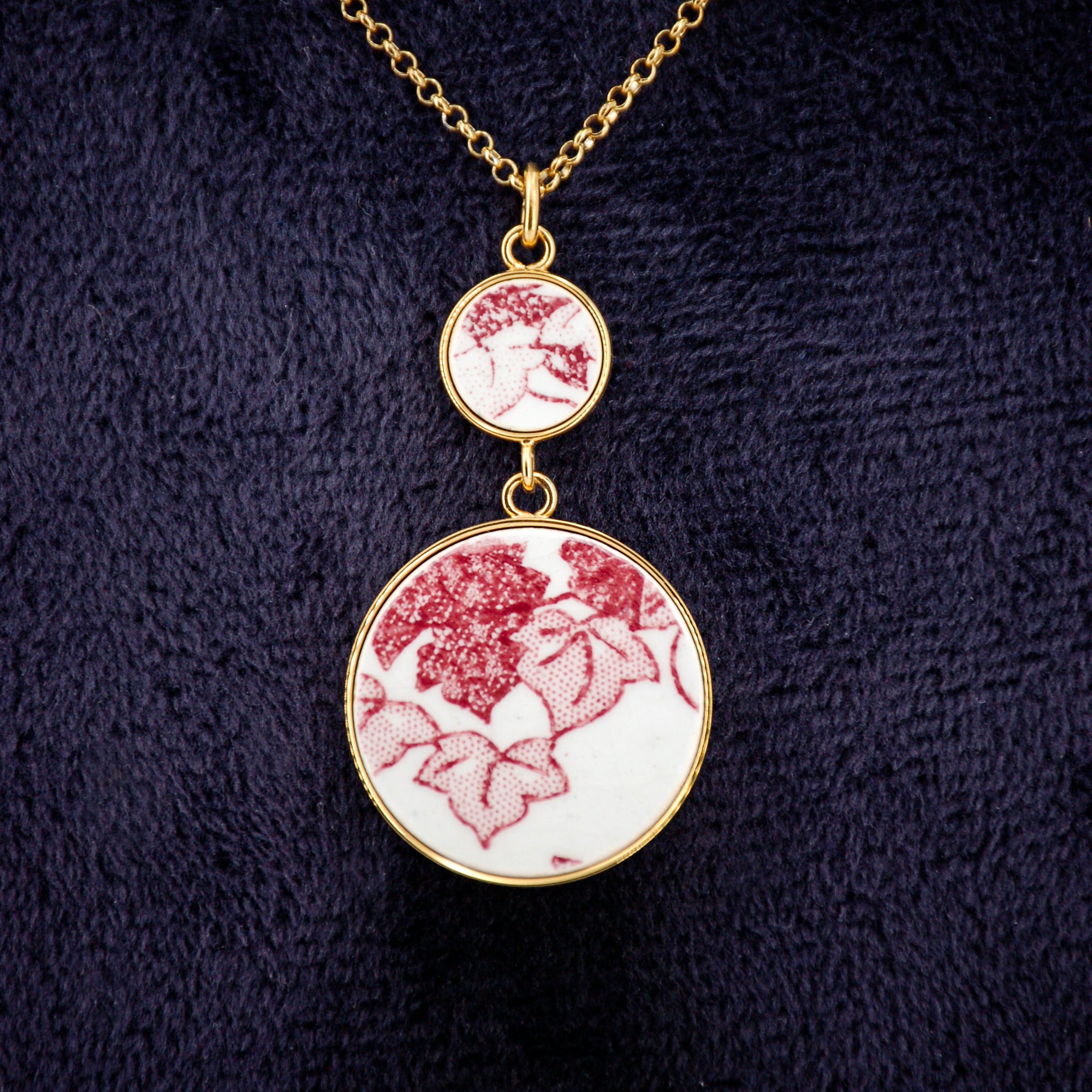 Pendentif "Feuilles de lierre en vieux rose", finition or