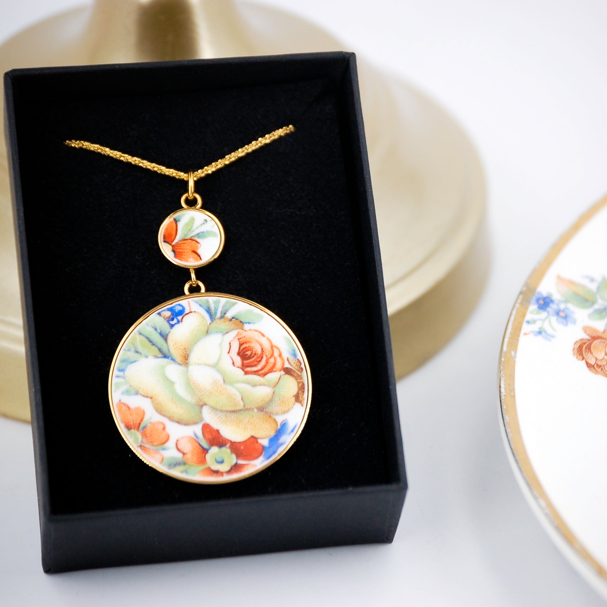 Pendentif "Bouquet de fleurs champêtres", finition or