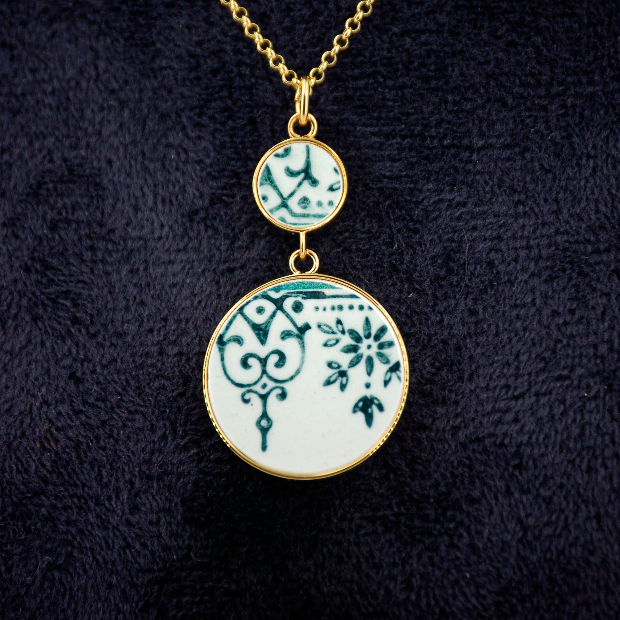 Pendentif "Fleurs et arabesques", finition or