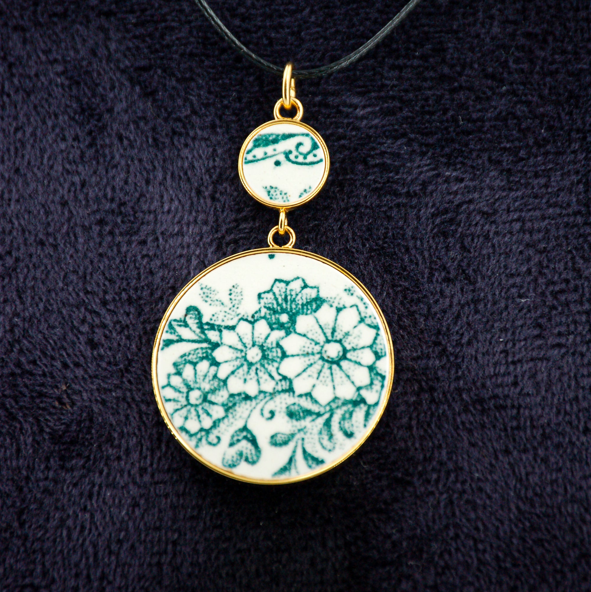 Pendentif "Bouquet de fleurs vertes", finition or
