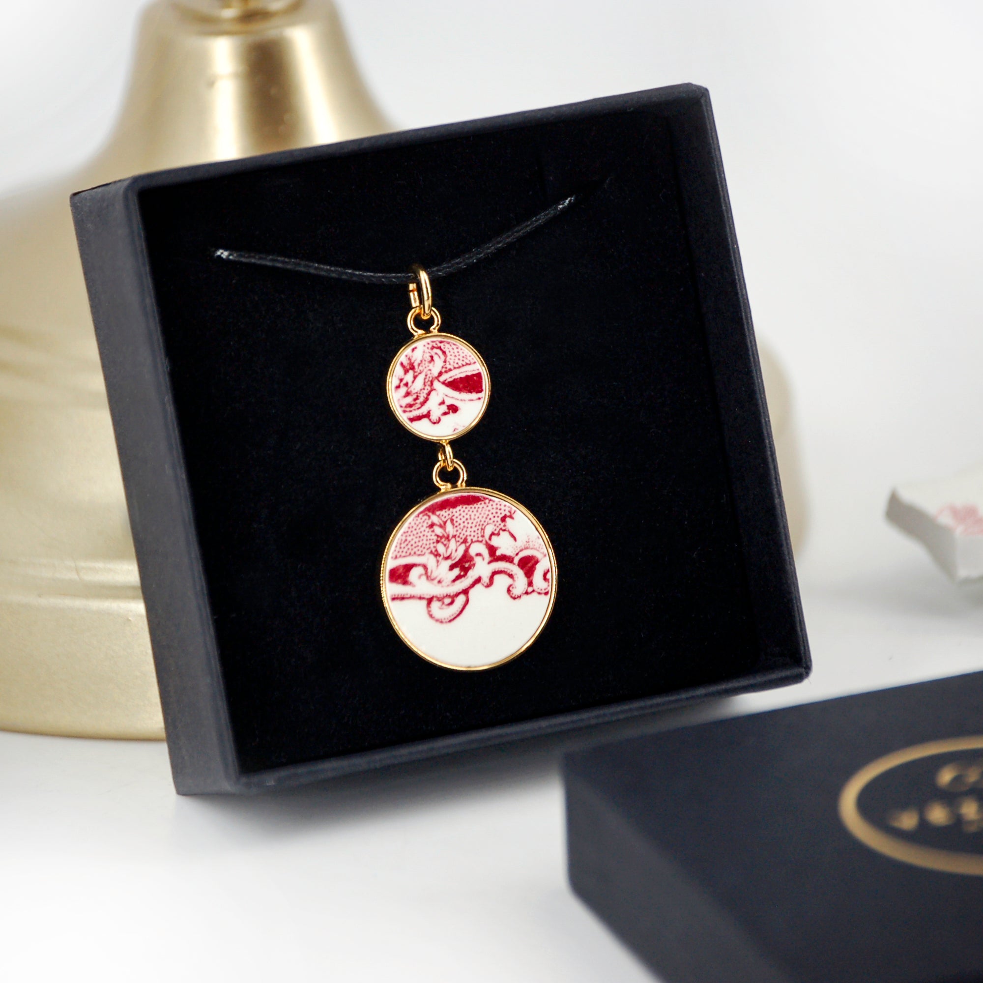Pendentif "Volutes en vieux rose", finition or